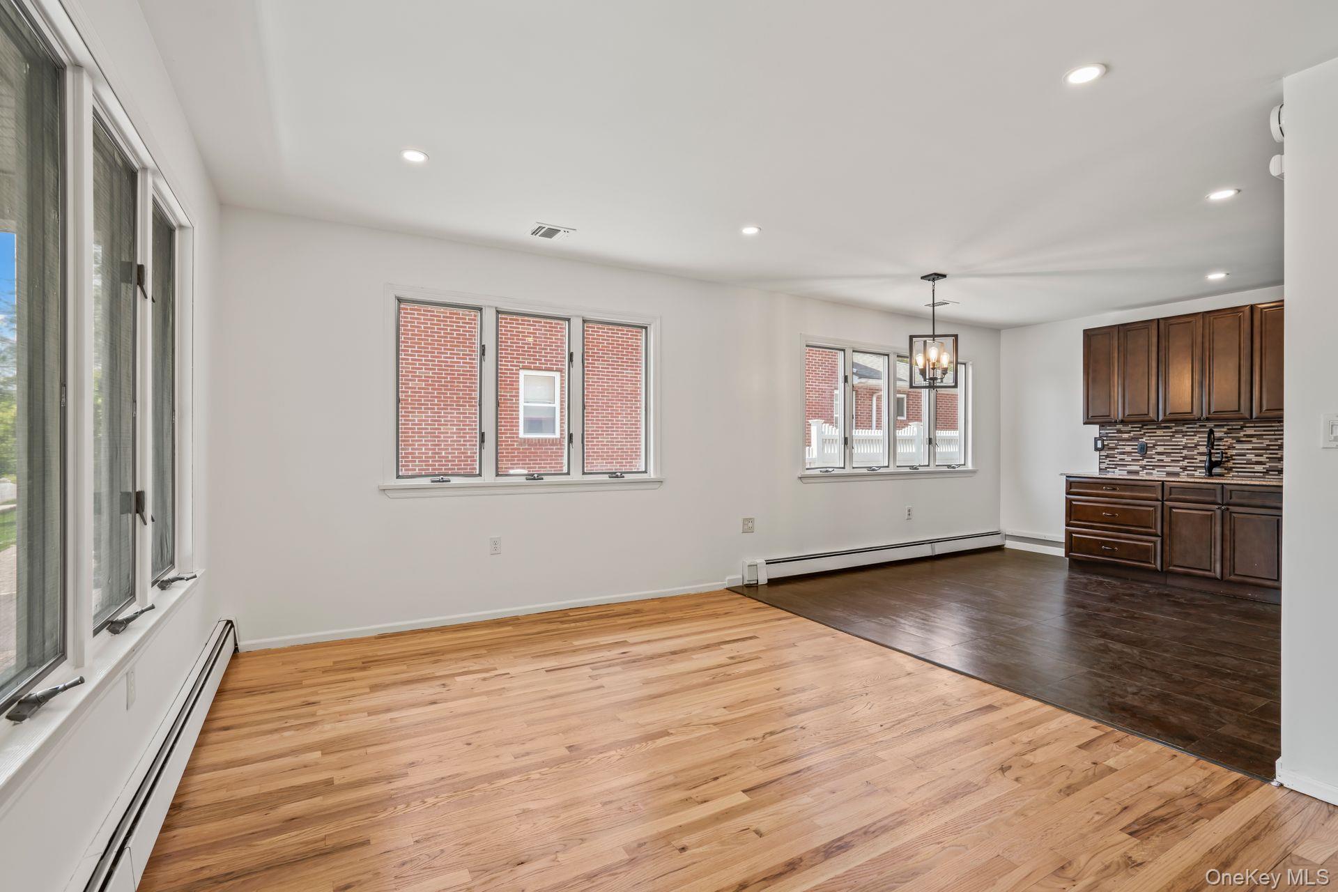 #5 photo, 17 Edgar Court, サフォーク郡 Huntington , NY 11743