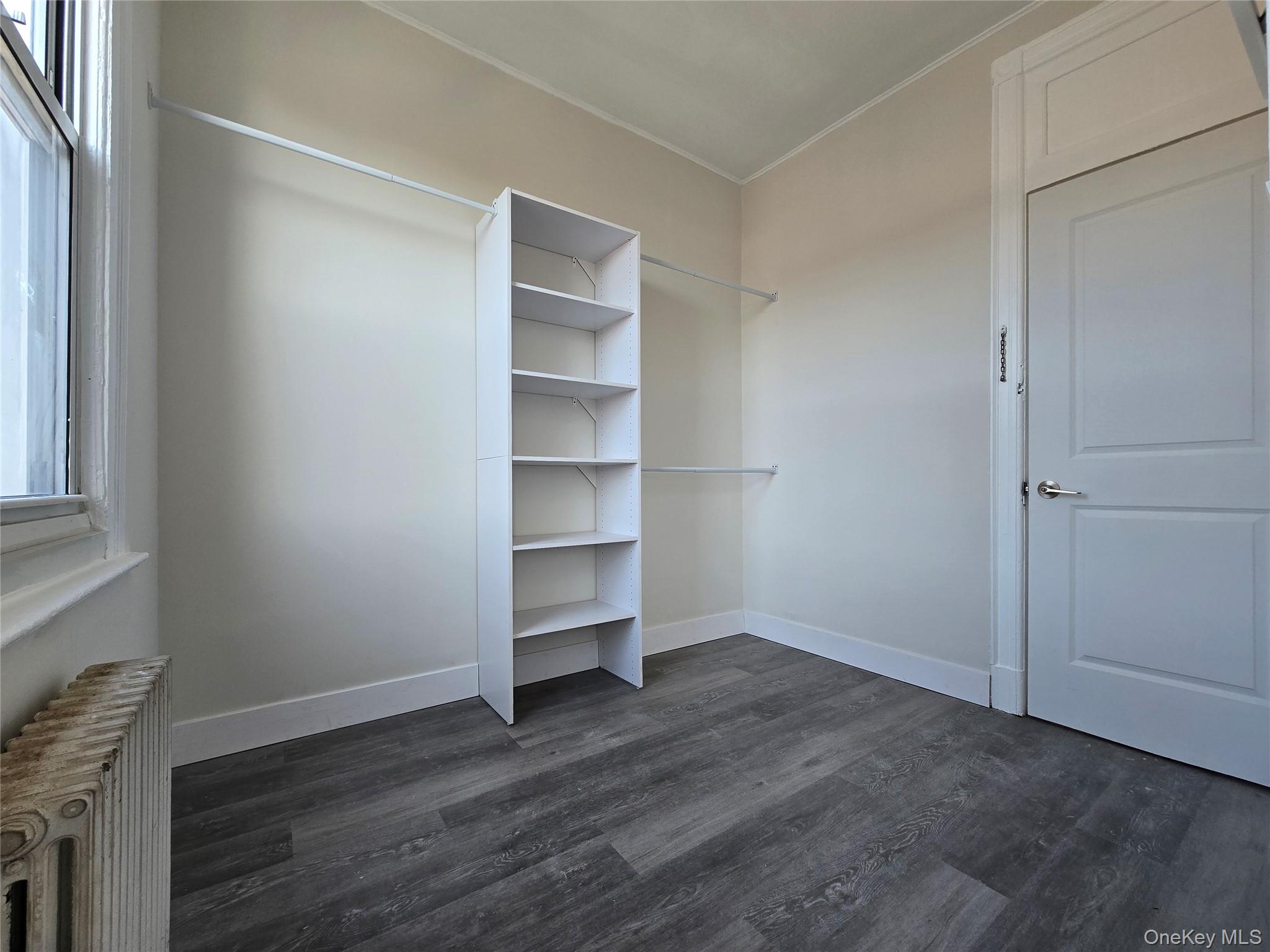 #2 photo, 31-17 43rd Street, クイーンズ区 Astoria , NY 11103