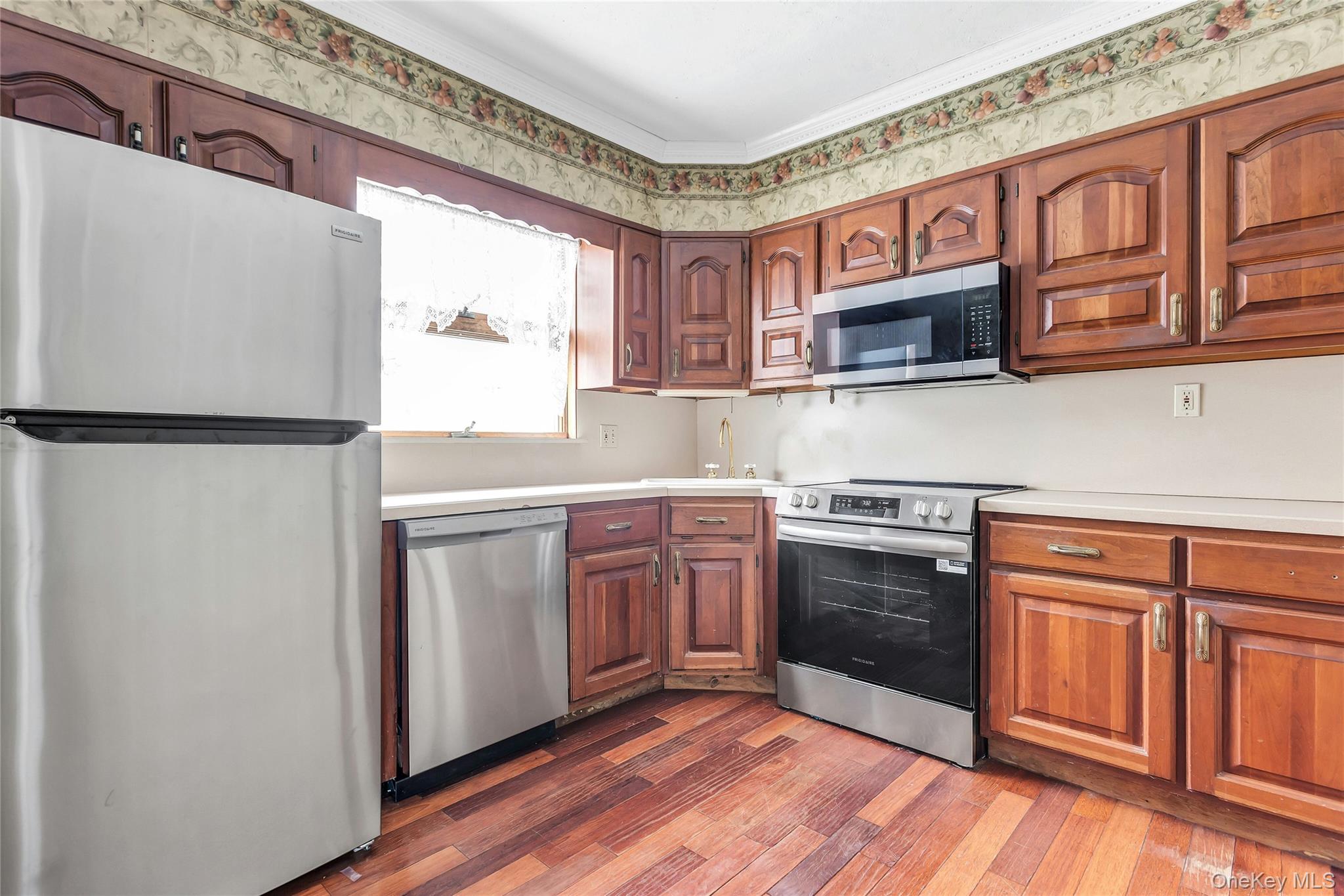 #6 photo, 98 Moore Avenue, ナッソー郡 Oceanside , NY 11572