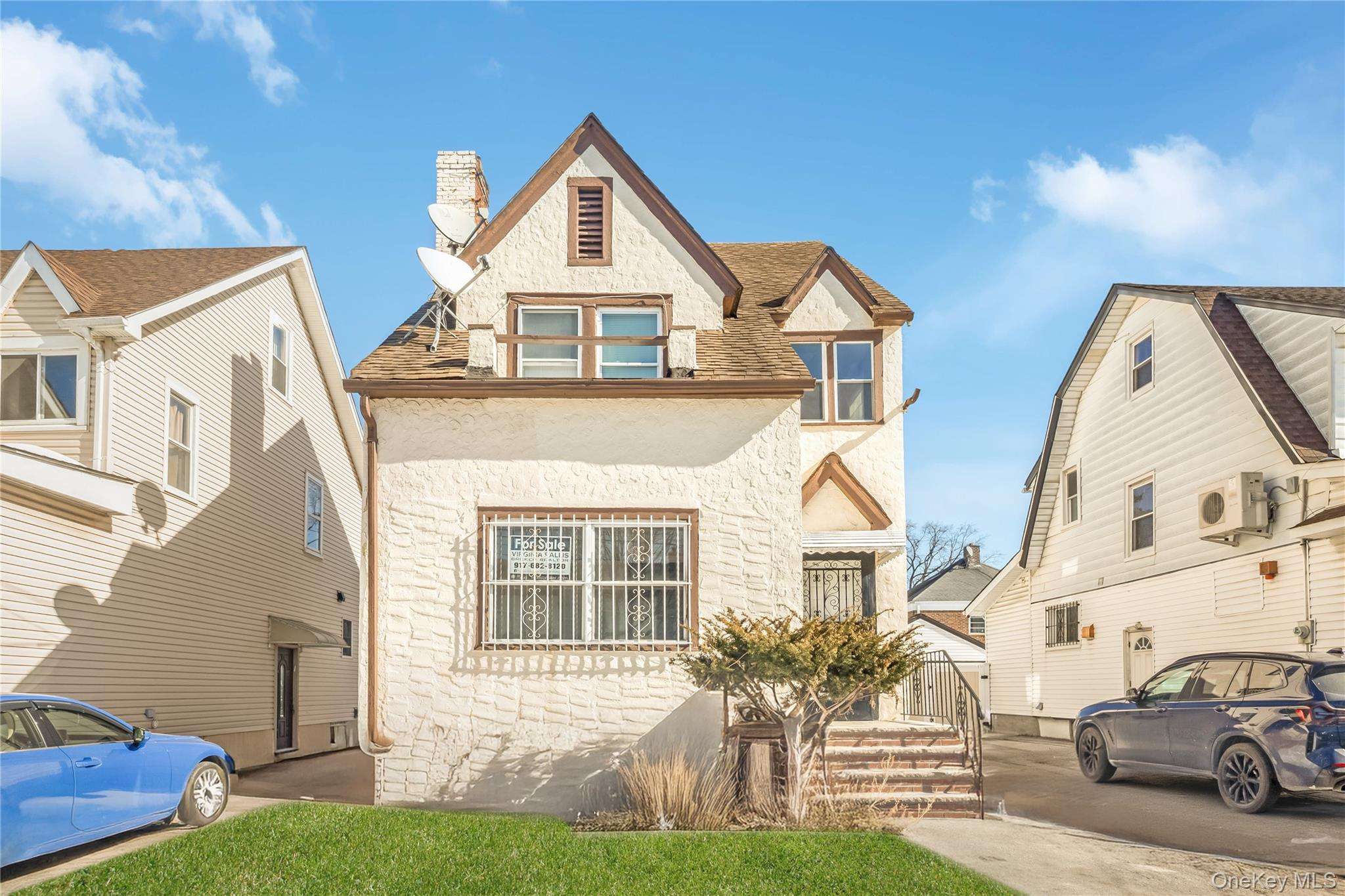 #2 photo, 8515 151st Street, Jamaica Hills , NY 11435