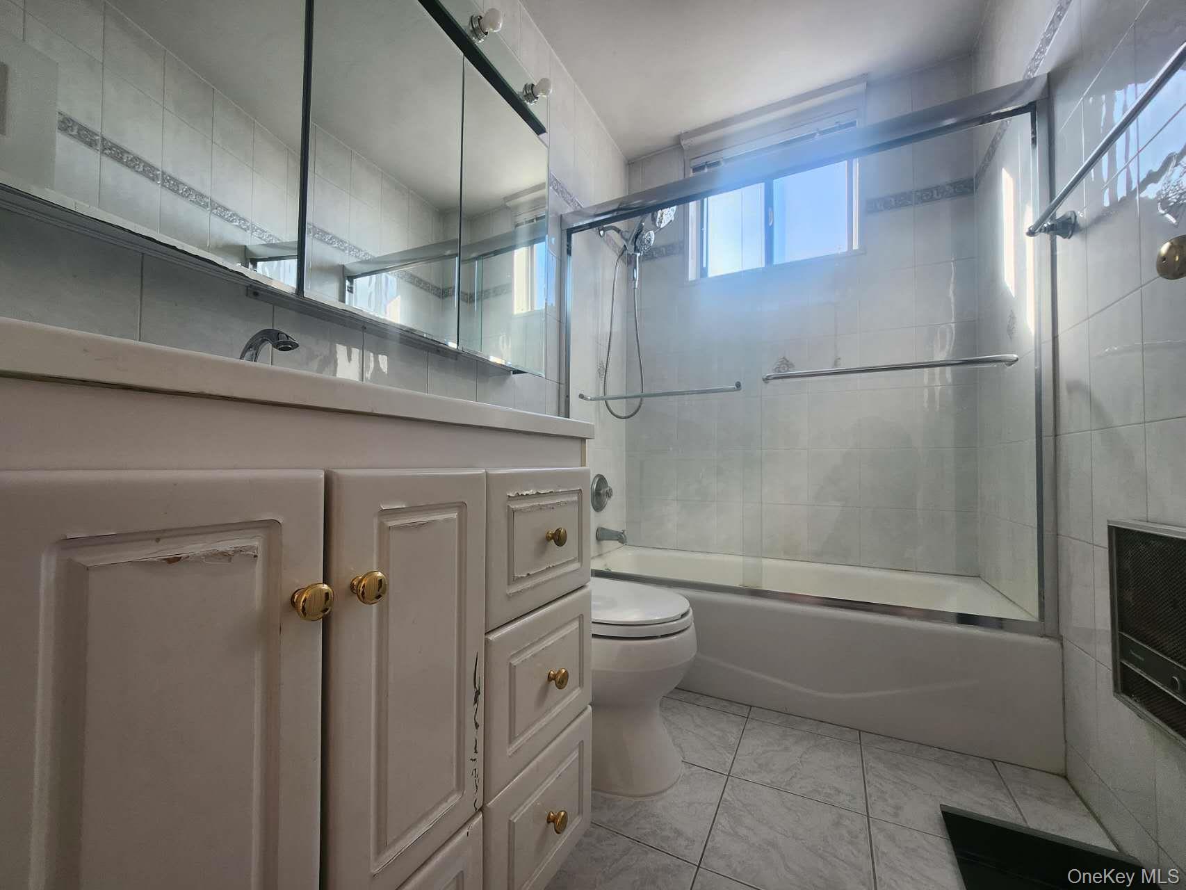 #7 photo, 1 Bay Club, クイーンズ区 Bayside , NY 11360