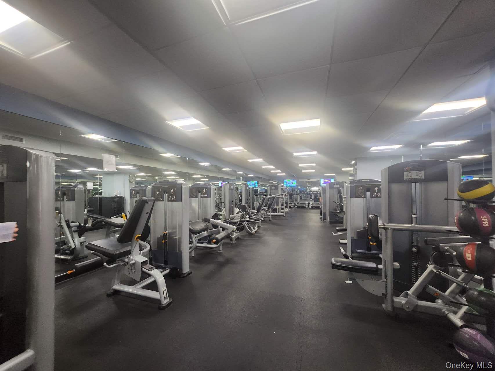 #9 photo, 1 Bay Club, クイーンズ区 Bayside , NY 11360