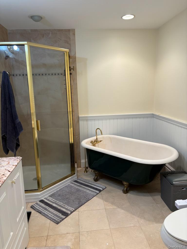 #18 photo, 255 Cedar Avenue, سوفولك Patchogue , NY 11772