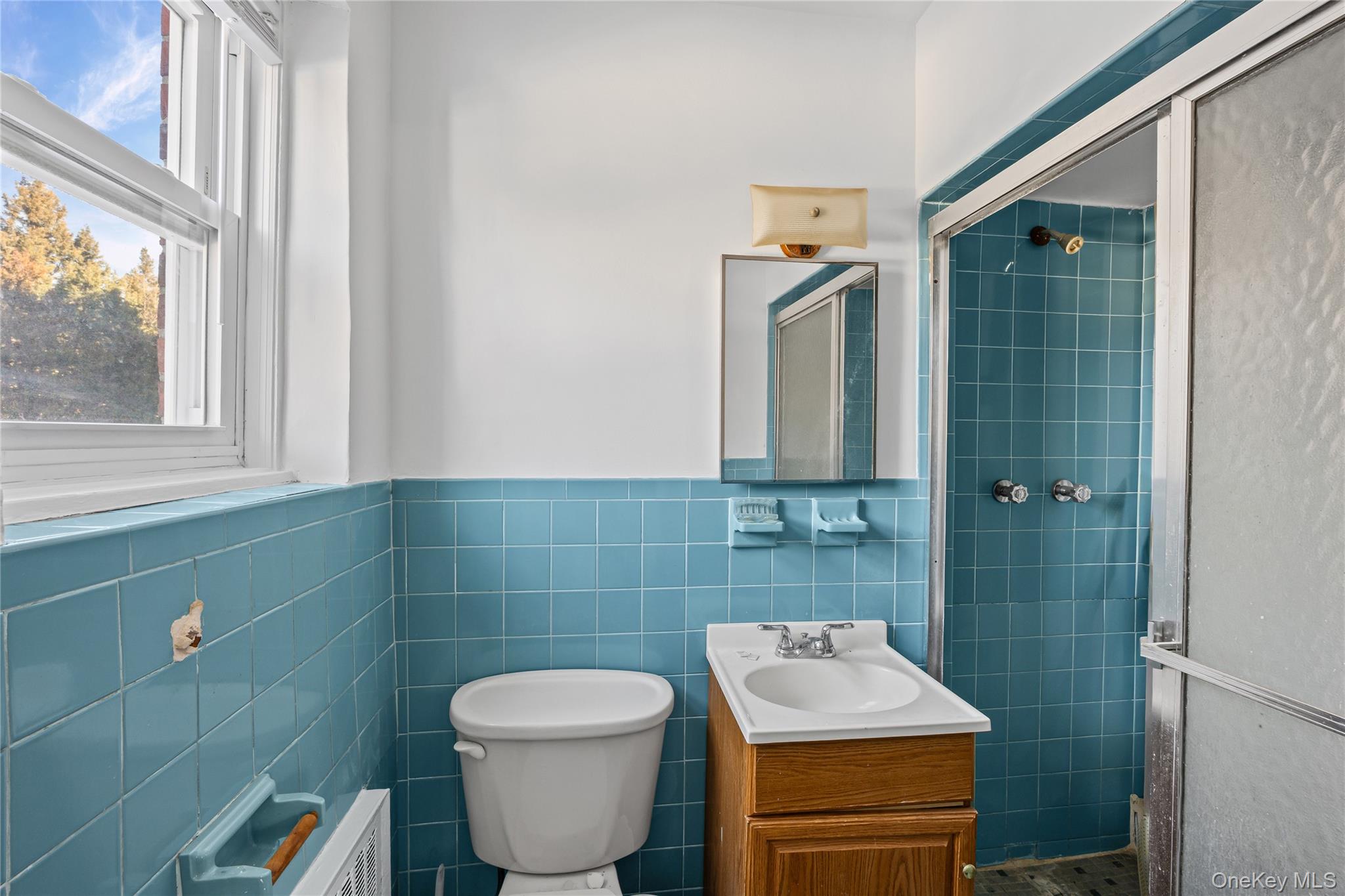 #18 photo, 70 North Grove, Freeport , NY 11520