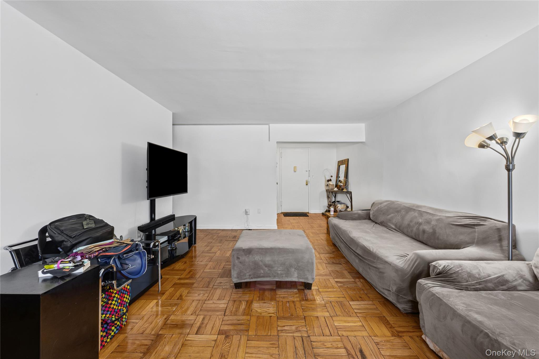 #6 photo, 70 North Grove, Freeport , NY 11520