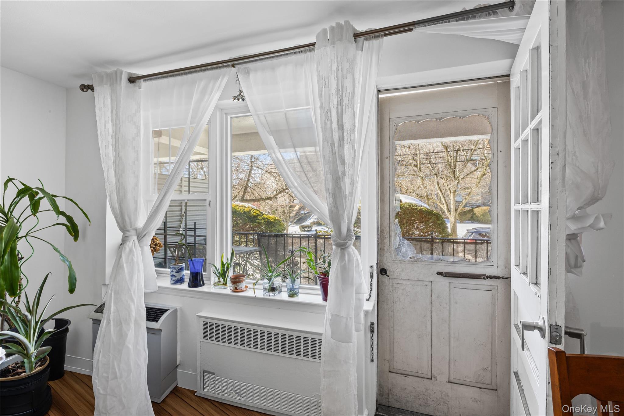 #7 photo, 70 North Grove, Freeport , NY 11520