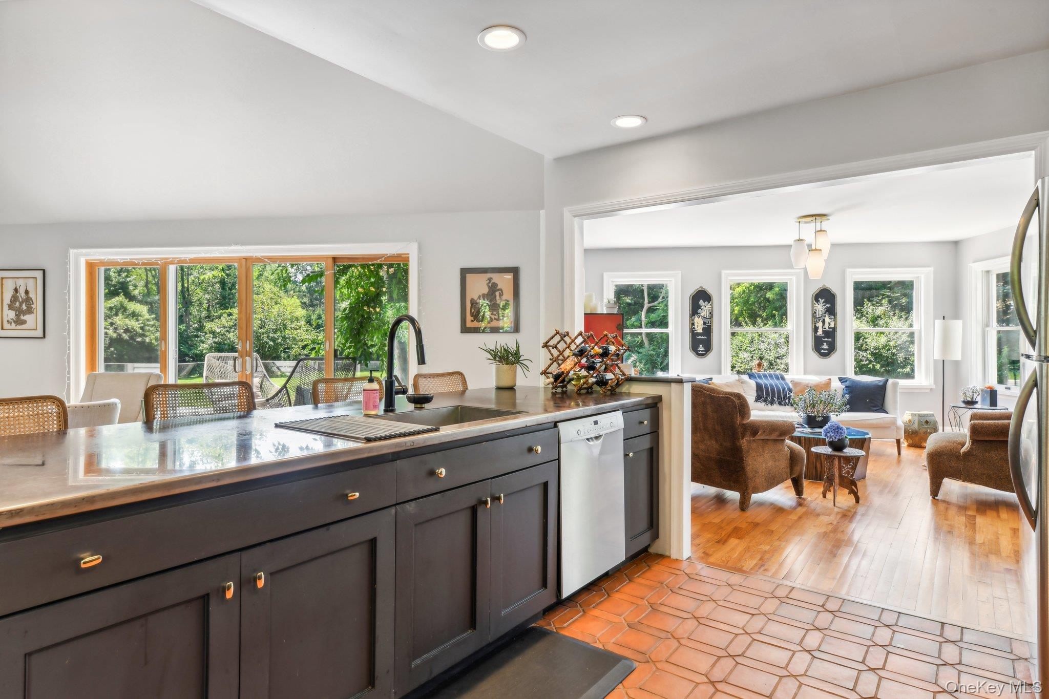 #4 photo, 17 Oak Meadow Lane, Саффолк ‖ Bellport Village , NY 11713