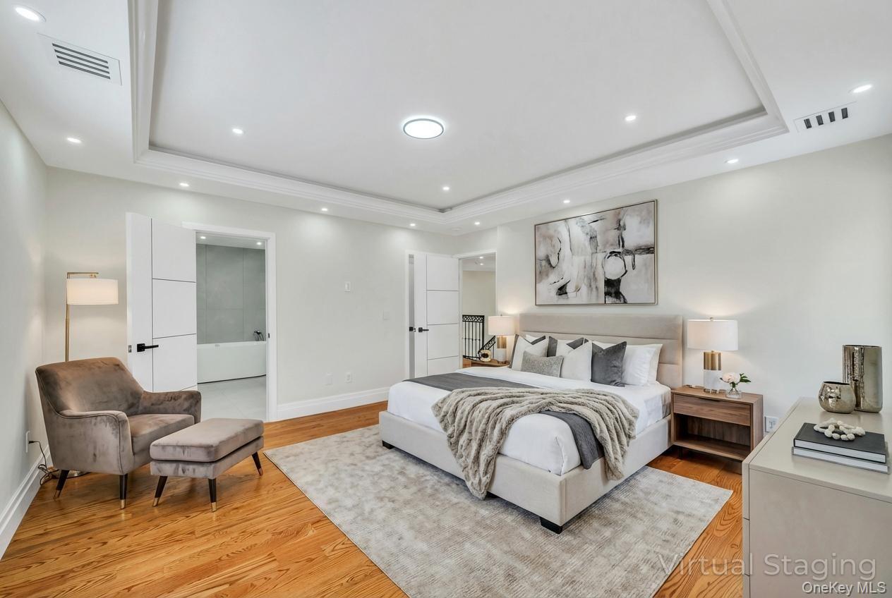 #15 photo, 2481 Putnam Drive, ナッソー郡 East Meadow , NY 11554