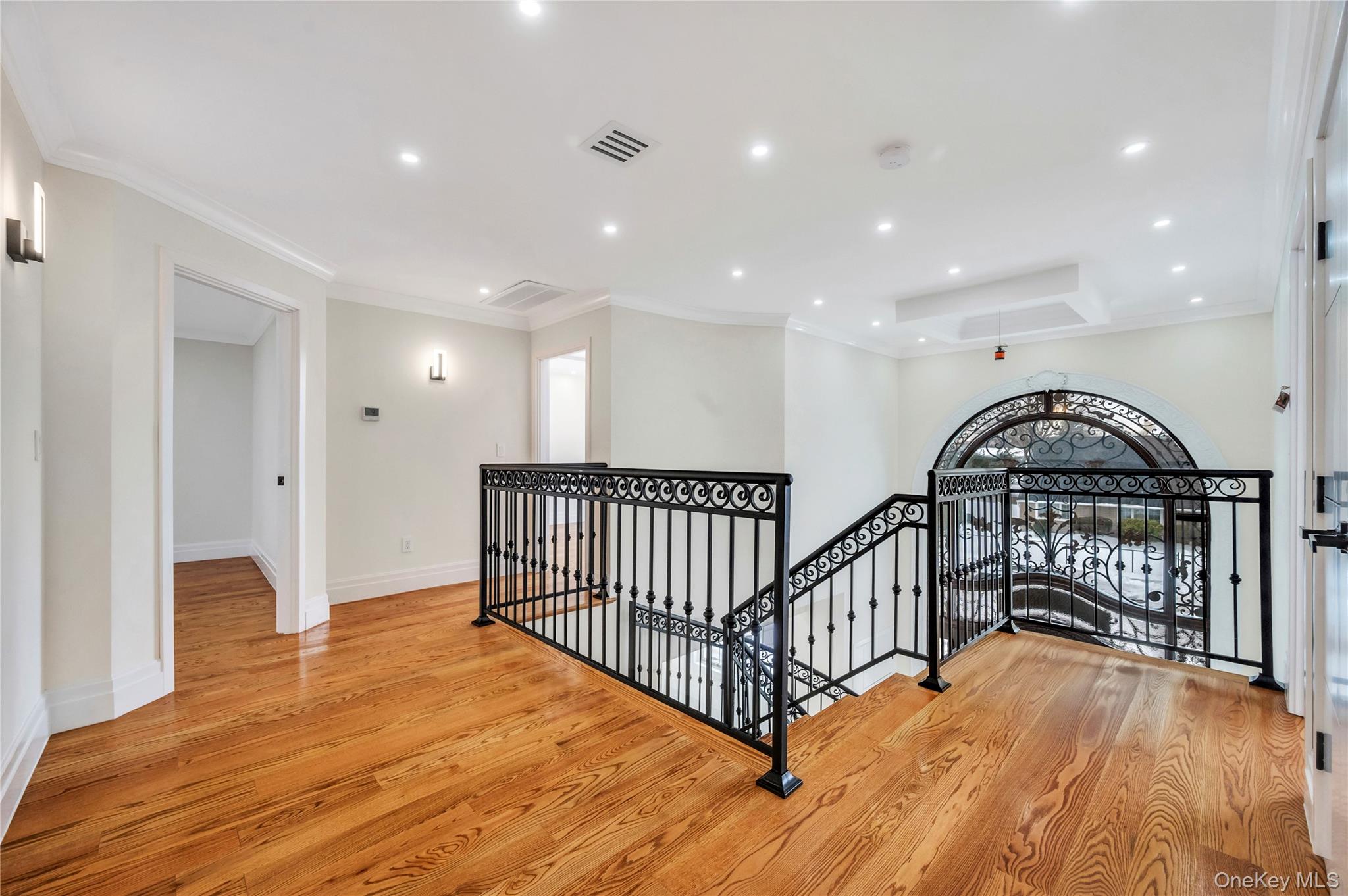 #18 photo, 2481 Putnam Drive, ナッソー郡 East Meadow , NY 11554