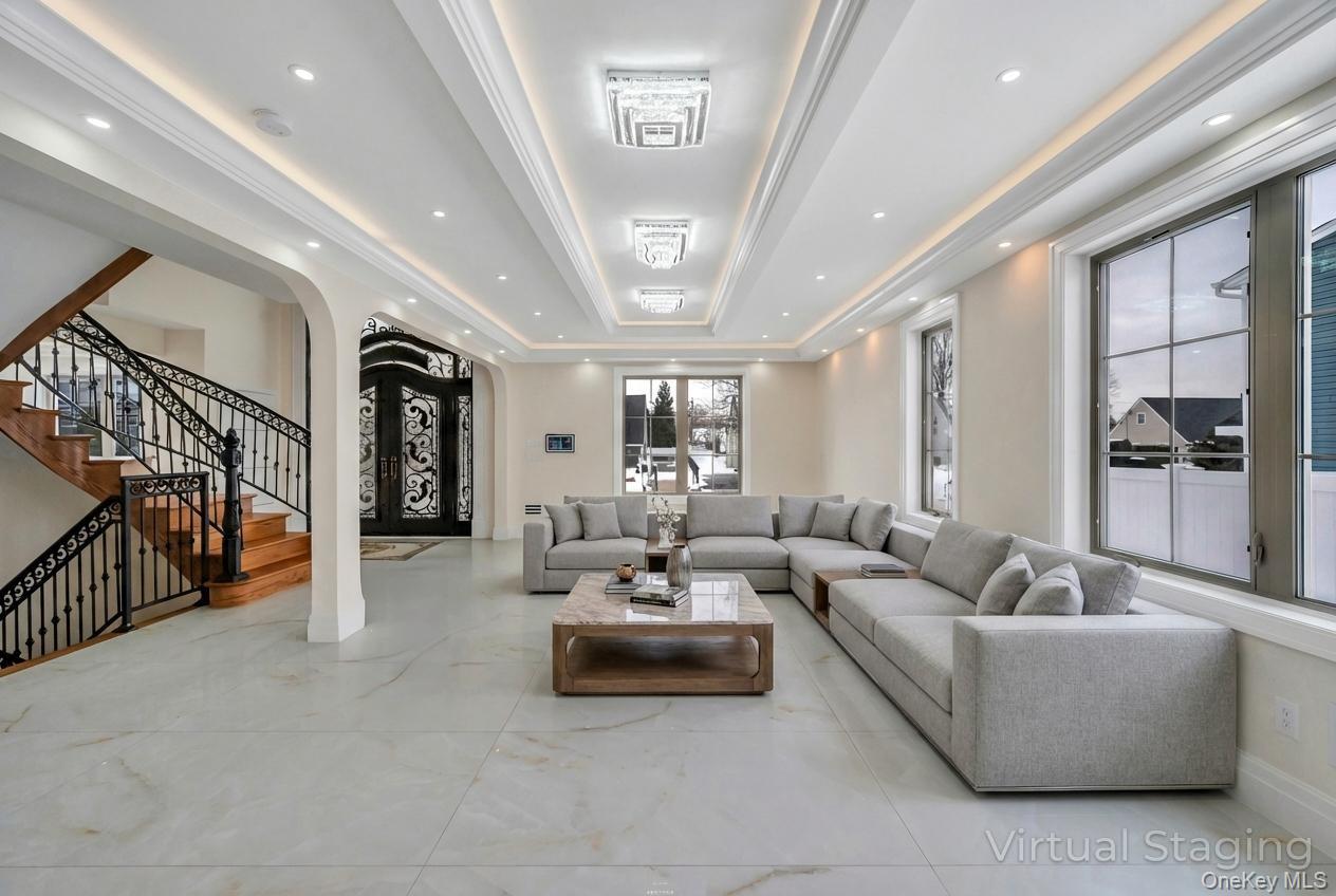 #3 photo, 2481 Putnam Drive, ナッソー郡 East Meadow , NY 11554