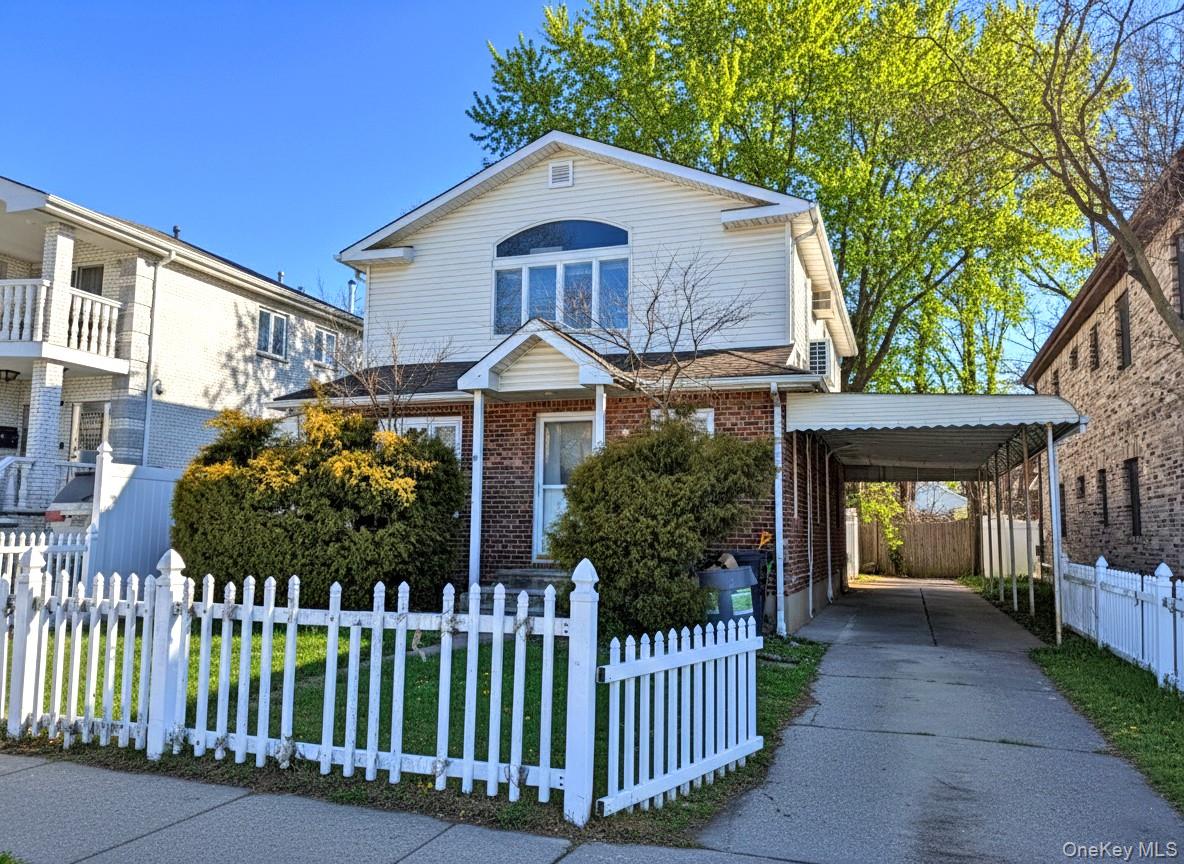 #14 photo, 24580 61st Avenue, クイーンズ区 Little Neck , NY 11362