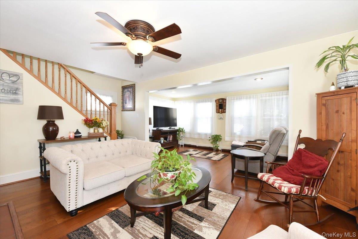 #7 photo, 458 Pennsylvania Avenue, Нассау ‖ Williston Park , NY 11596