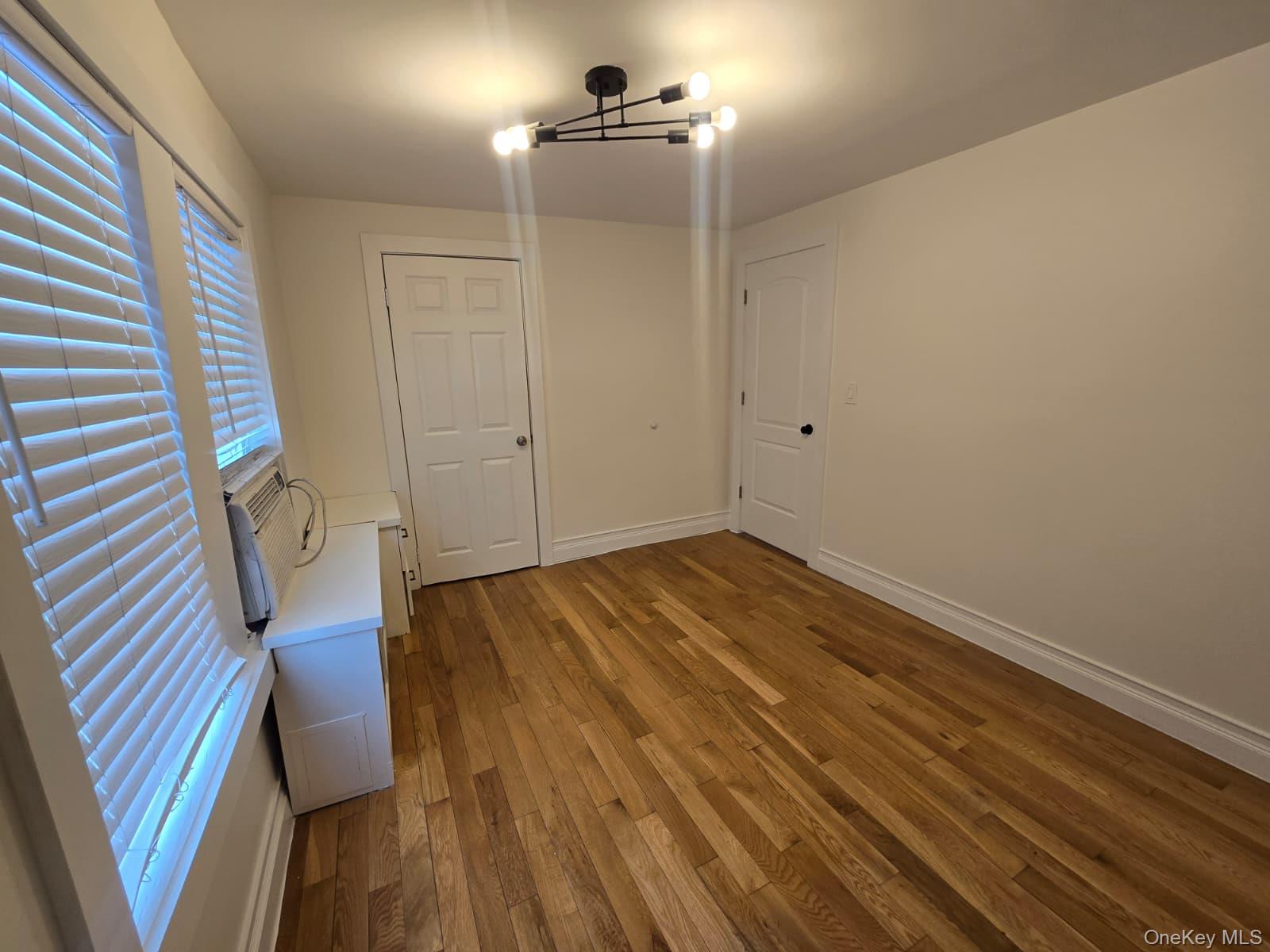 #7 photo, 267 Denton Avenue, ナッソー郡 Lynbrook , NY 11563