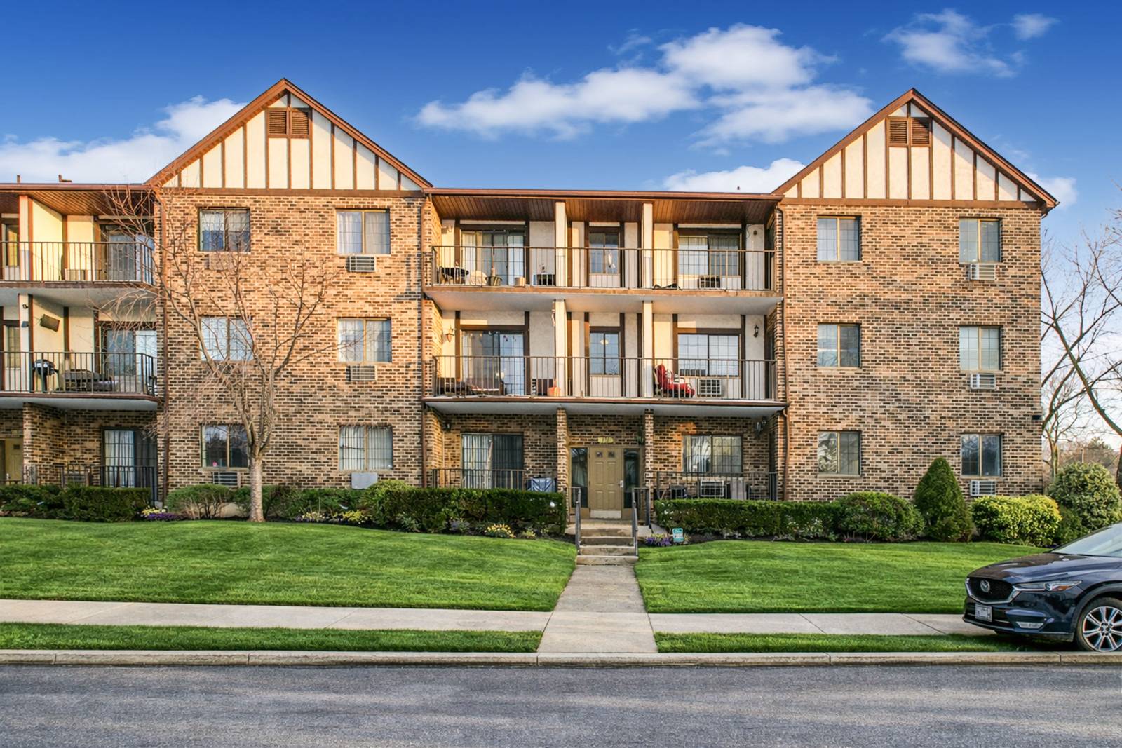 #1 photo, 170 Devon Loop, #4, スタテンアイランド Staten Island , NY 10314