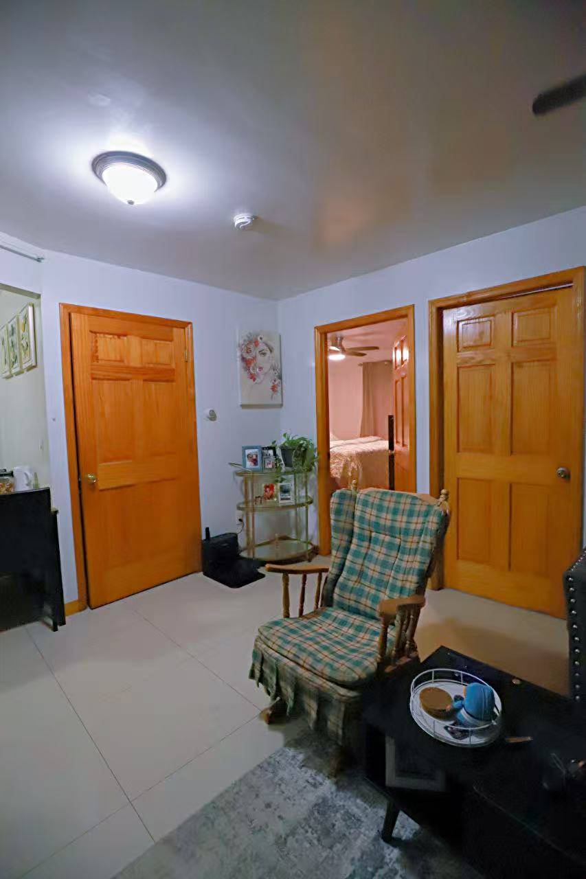 #10 photo, 37-31  103rd Street, クイーンズ区 Corona , NY 11368