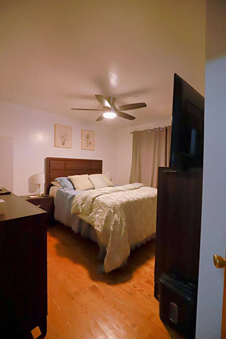 #8 photo, 37-31  103rd Street, クイーンズ区 Corona , NY 11368