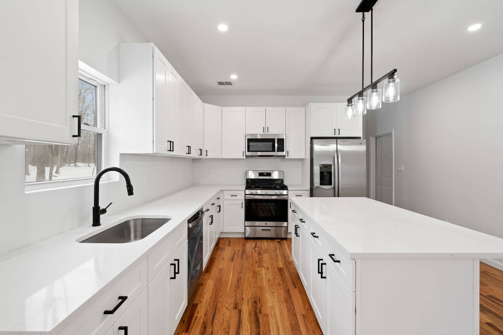 #7 photo, 30 Northern Ave, Walden , NY 12586