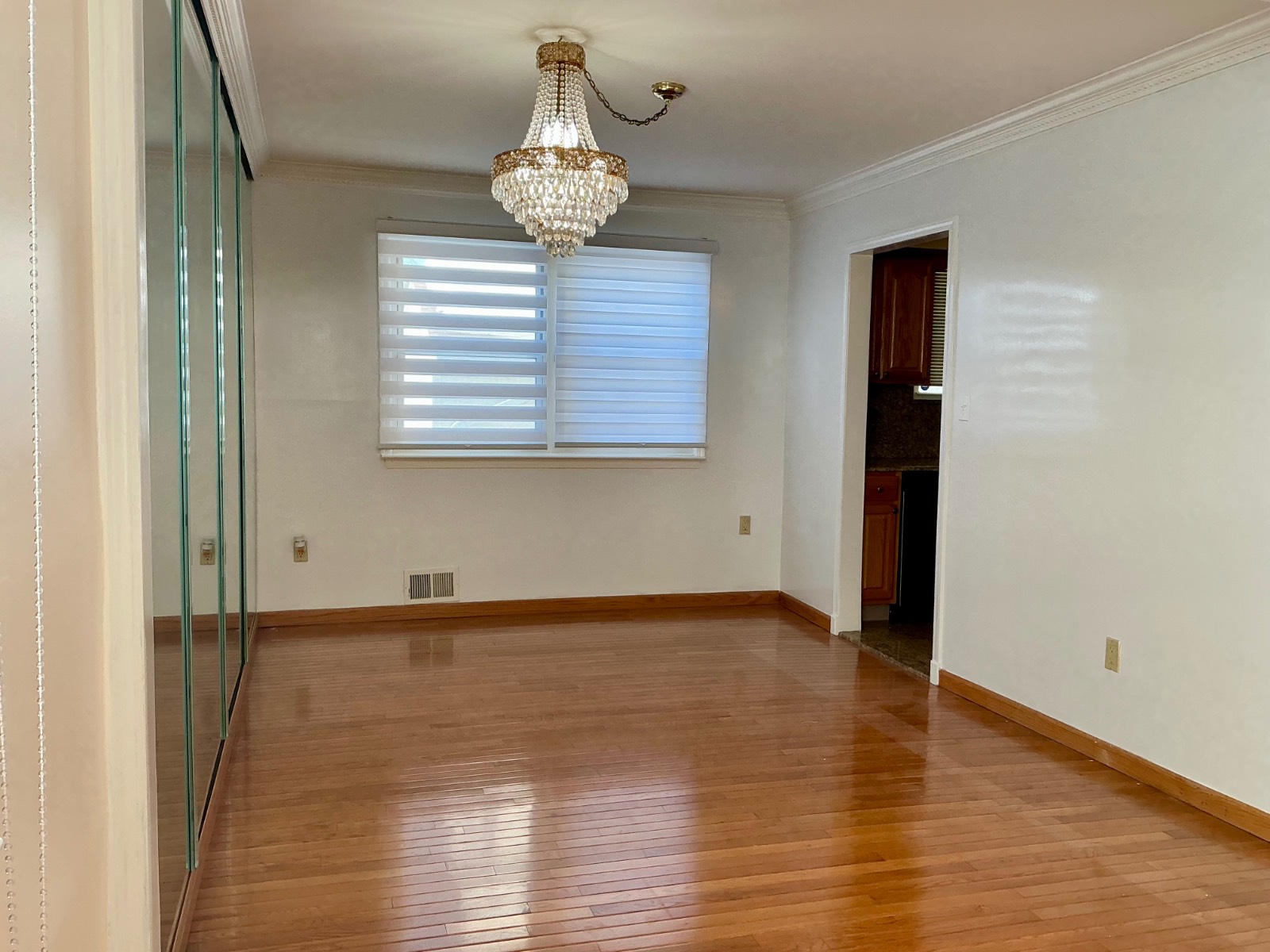 #16 photo, 306 Jefferson Ave, #1, 스태튼 섬 Staten Island , NY 10306