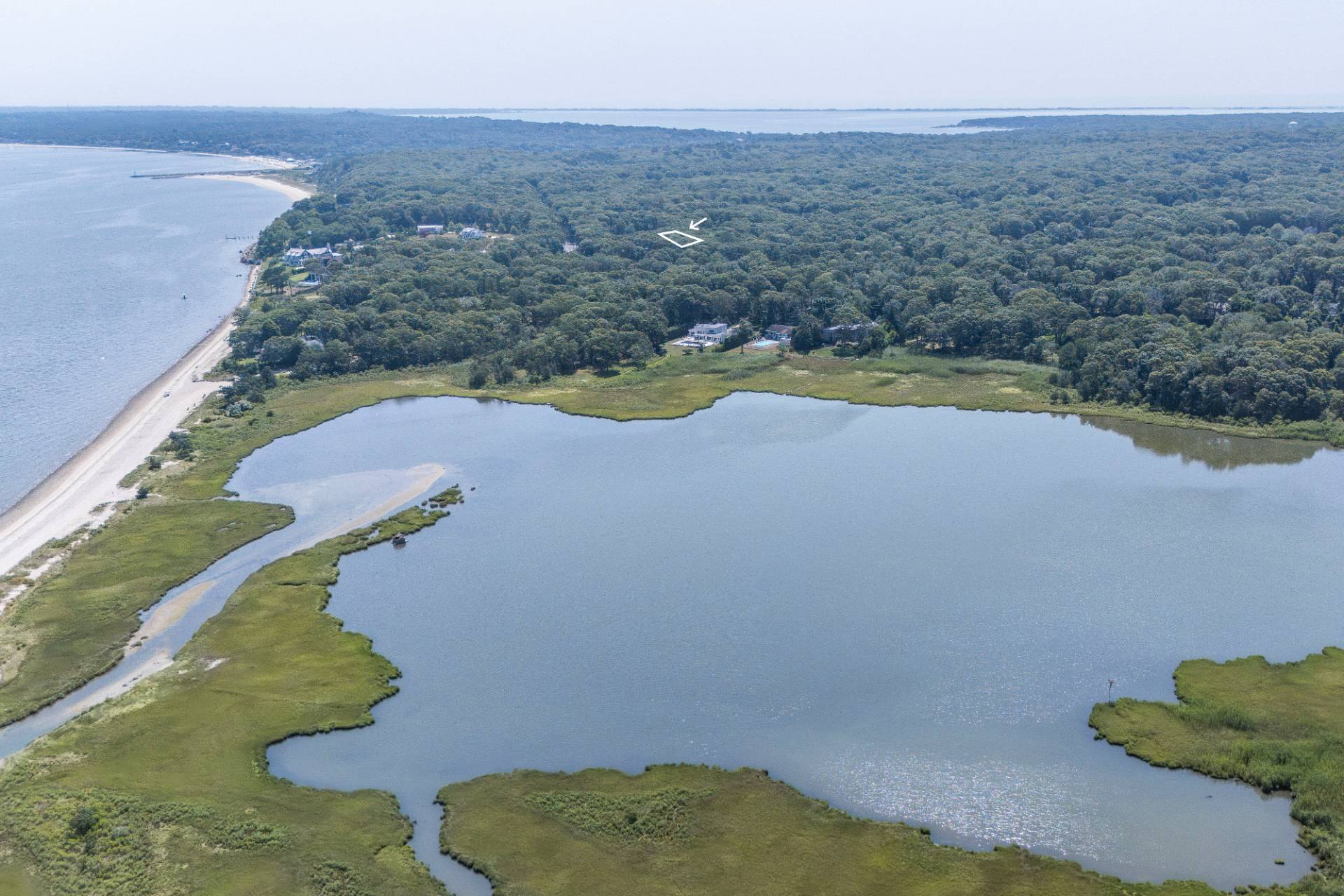 #42 photo, 87 Washington Heights Avenue, サフォーク郡 Hampton Bays , NY 11946