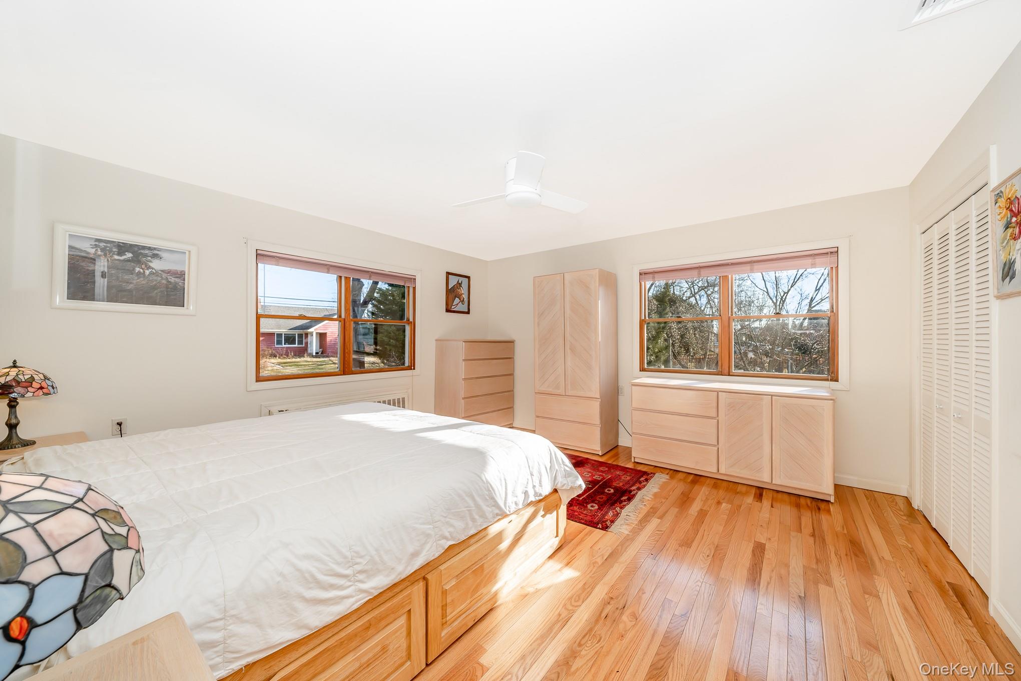 #10 photo, 281 Richmond Avenue, Amityville , NY 11701