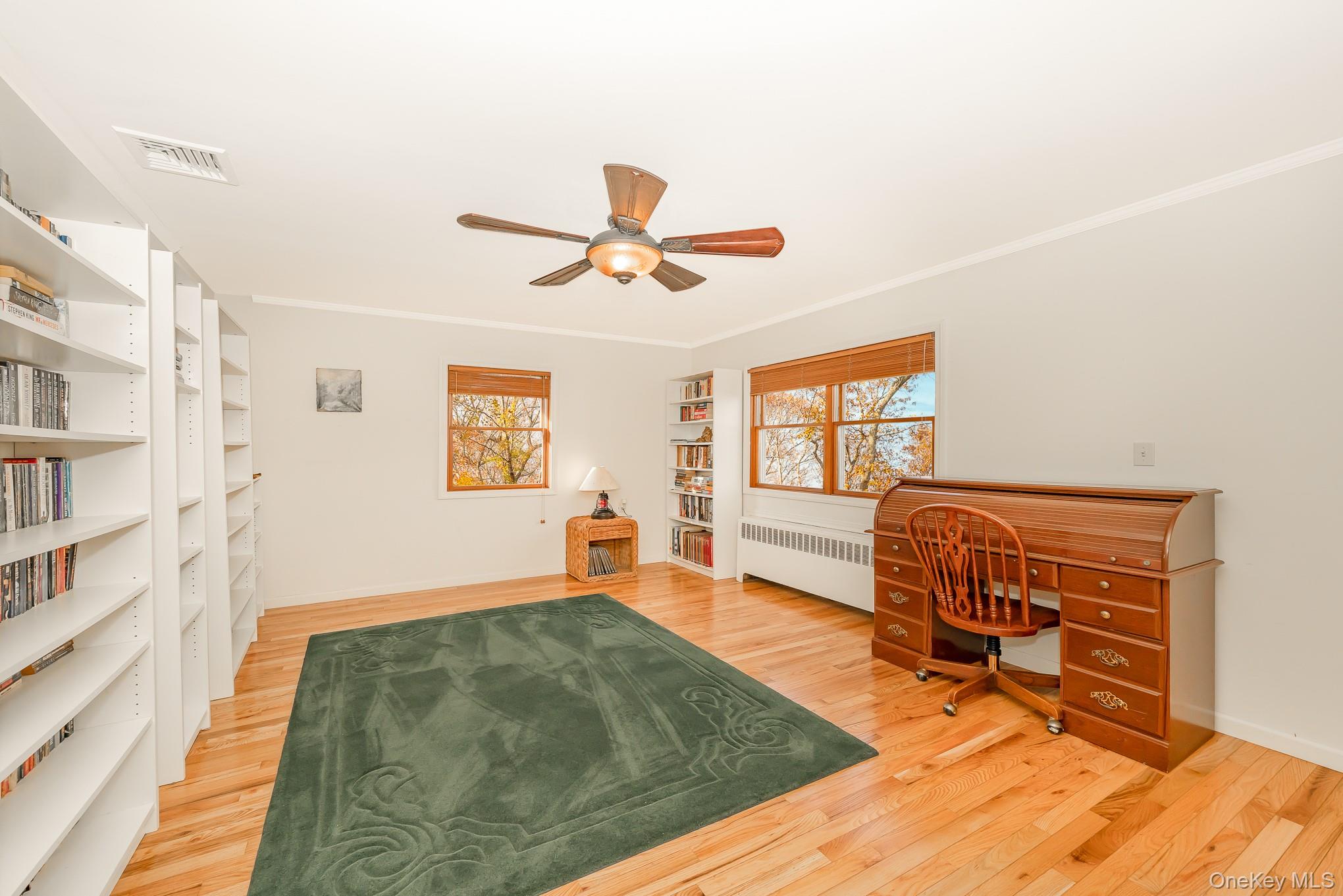 #11 photo, 281 Richmond Avenue, Amityville , NY 11701