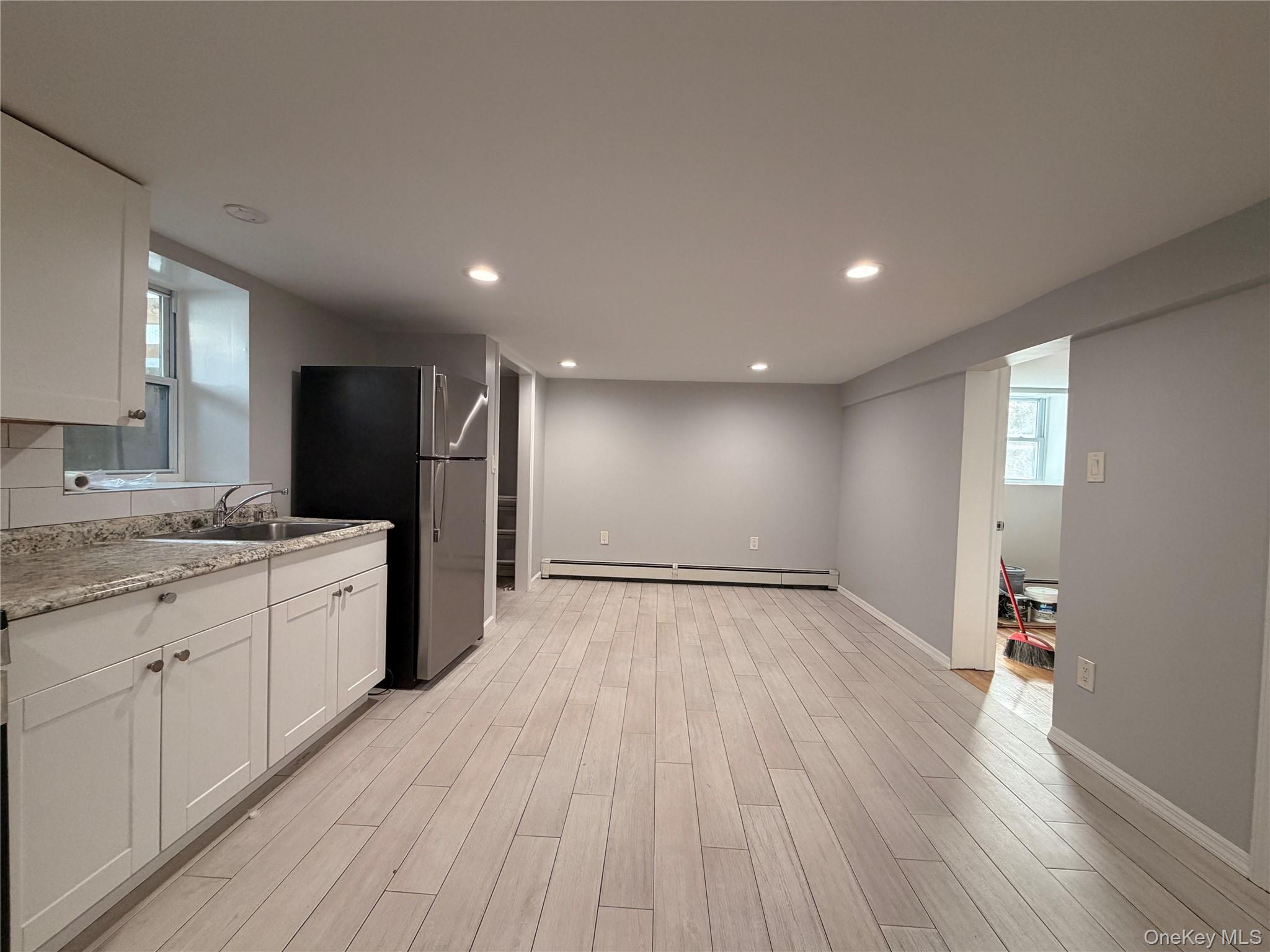 #11 photo, 19 Rutland Road, 東長島 Mastic , NY 11950