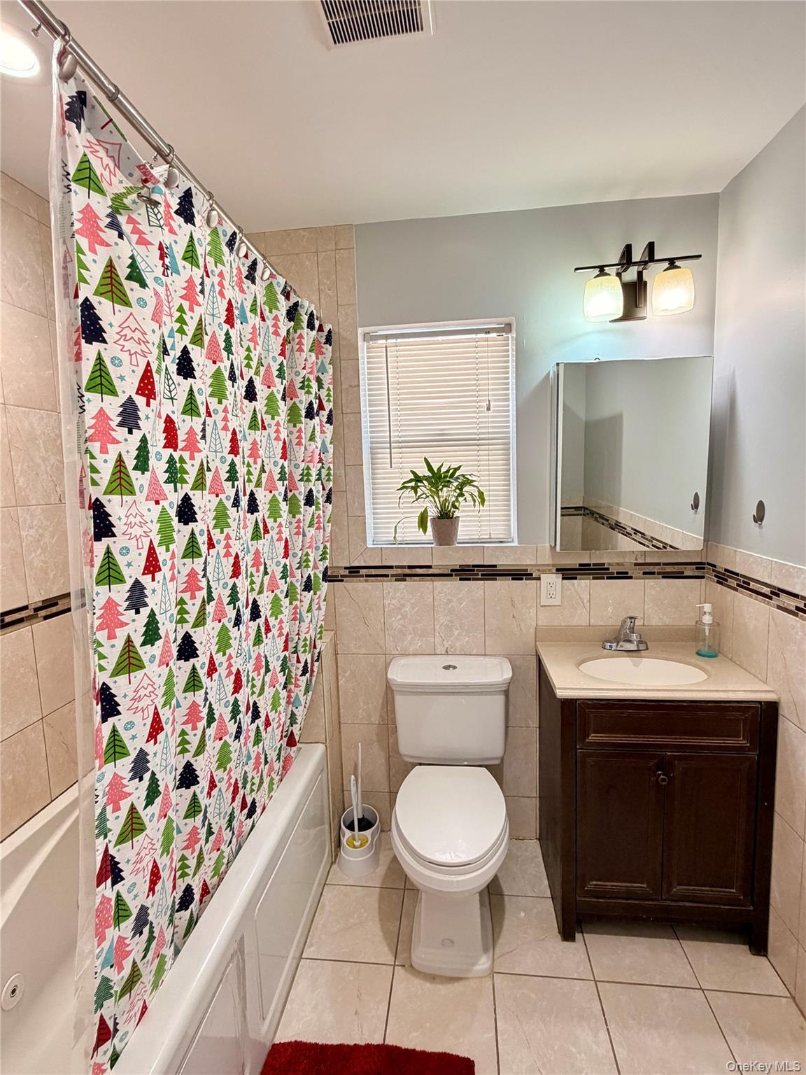 #5 photo, 19 Rutland Road, 東長島 Mastic , NY 11950