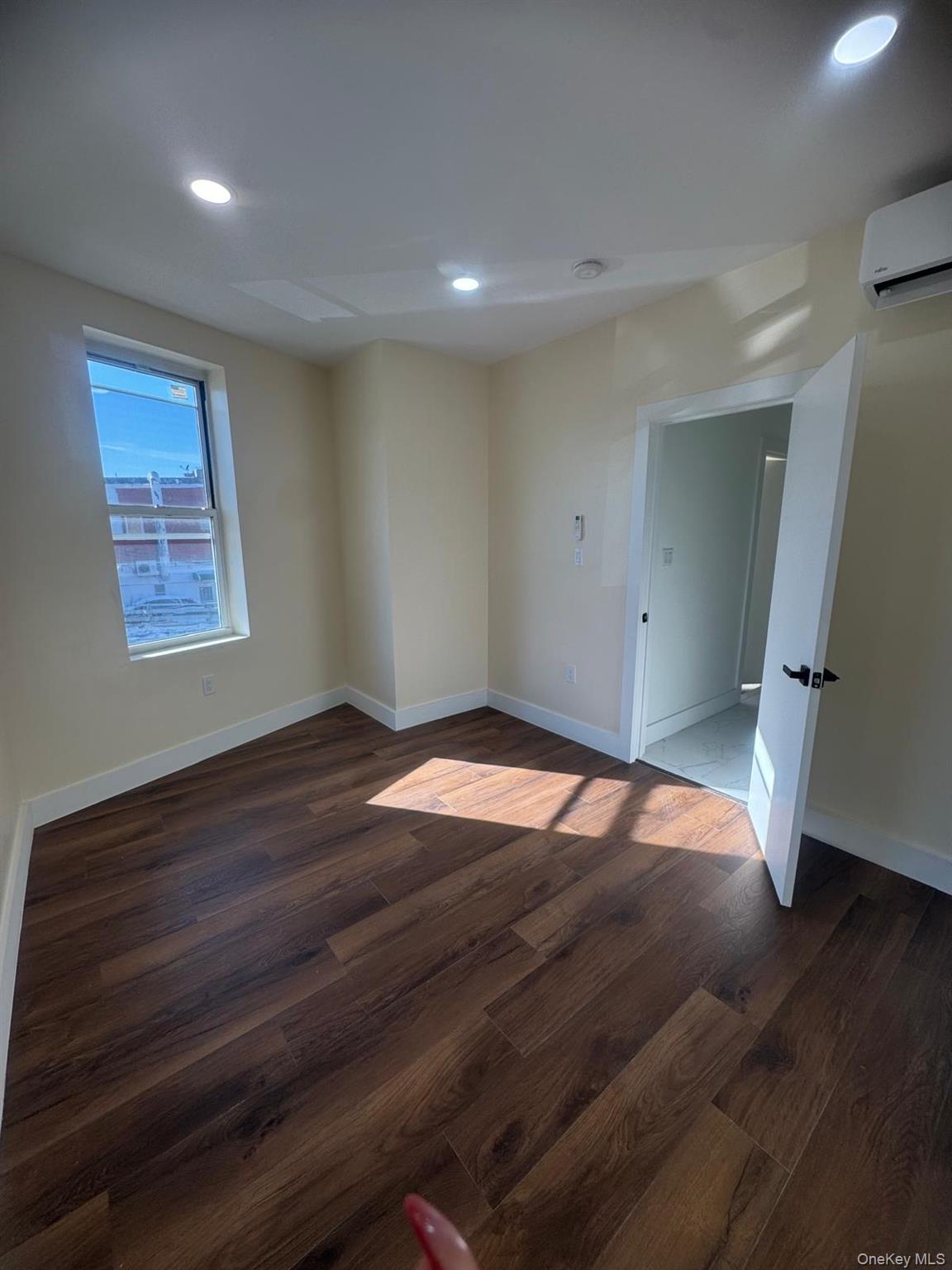 #19 photo, 9104 43rd Avenue, Elmhurst , NY 11373