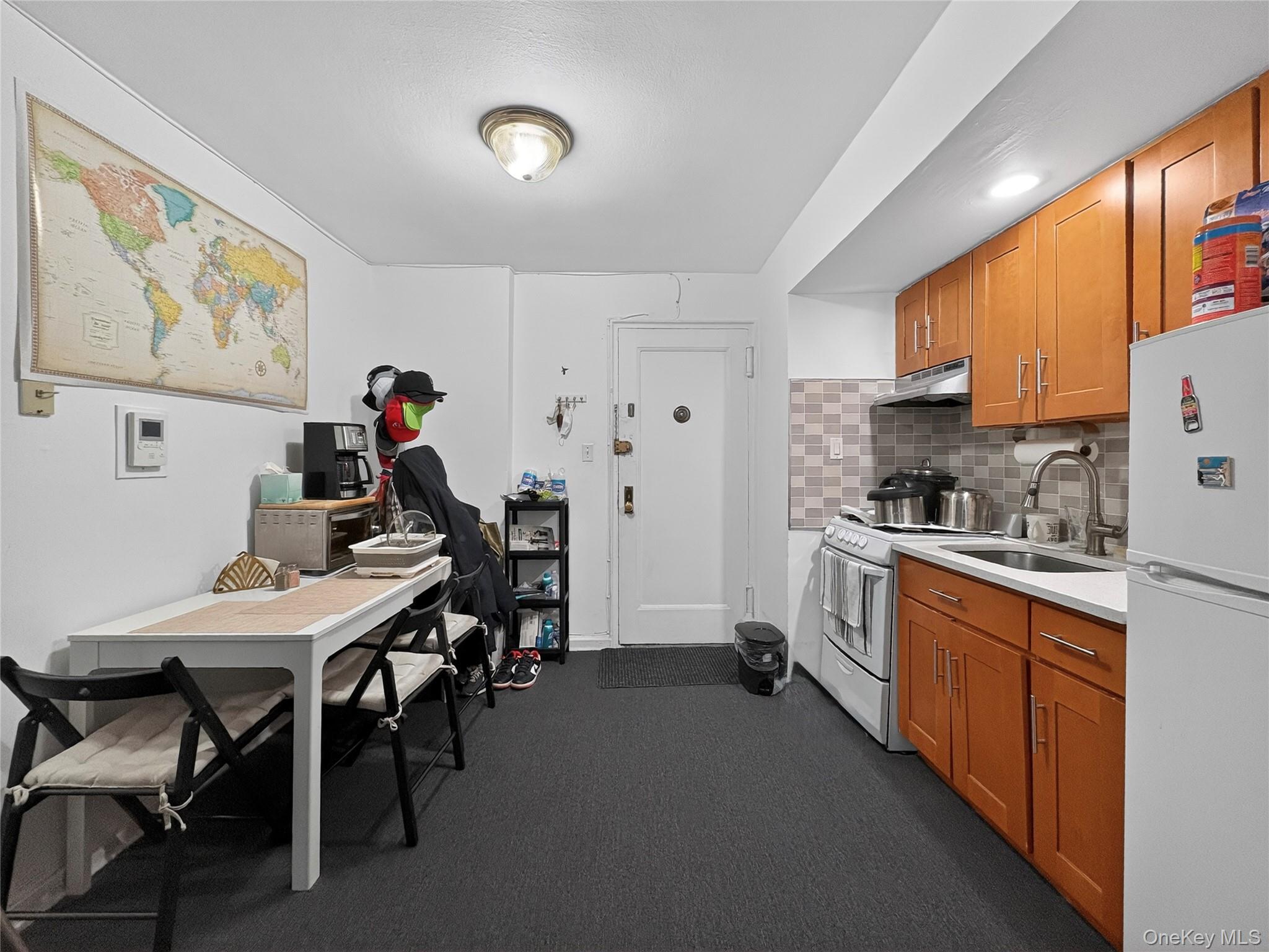 #6 photo, 105-24 63rd Drive, फॉरेस्ट हिल्स Forest Hills , NY 11375