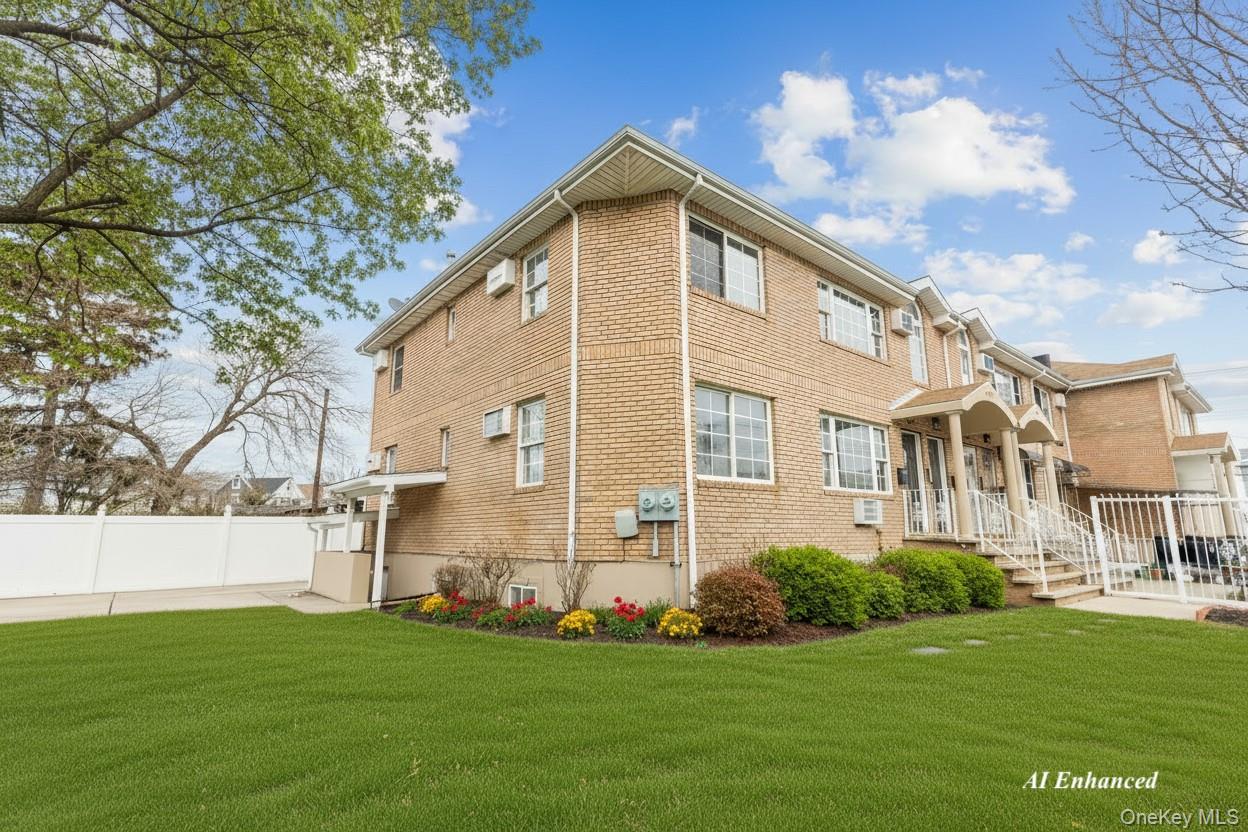 #3 photo, 10929 103rd Street, कुईंस Ozone Park , NY 11417