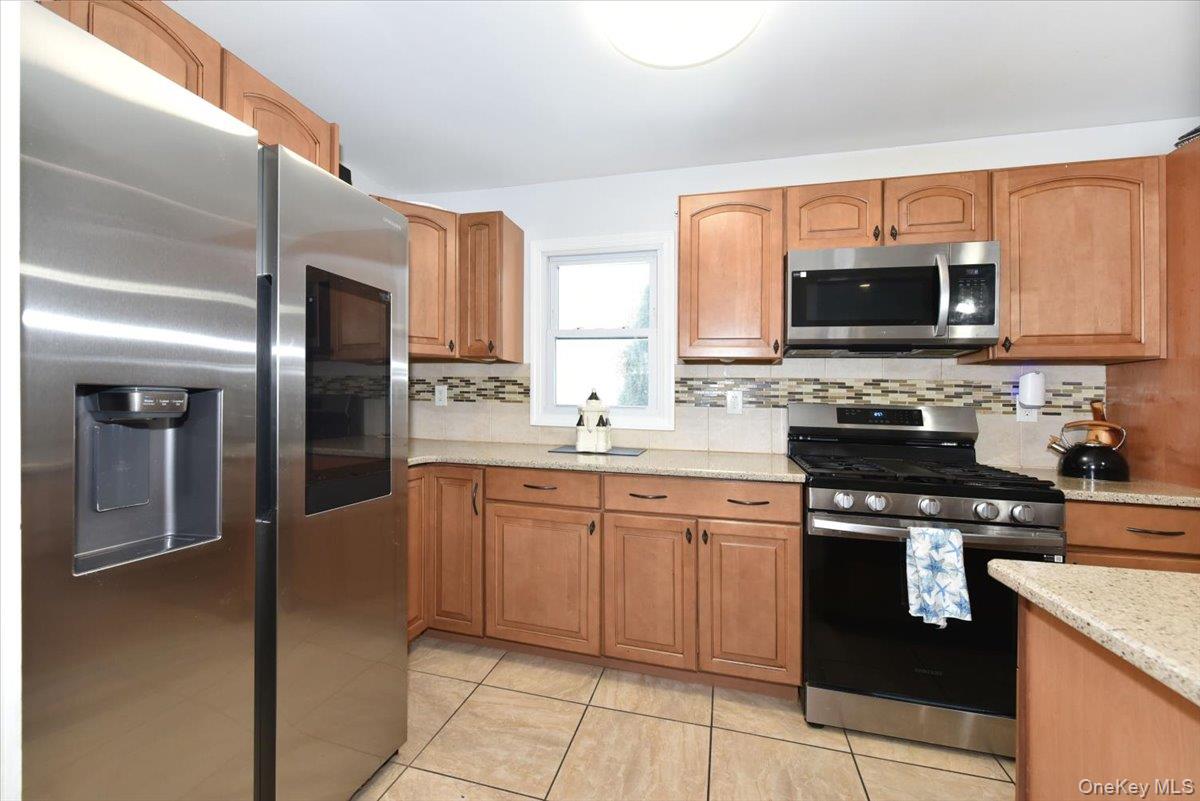 #12 photo, 17 Arnold Drive, Middle Island , NY 11953