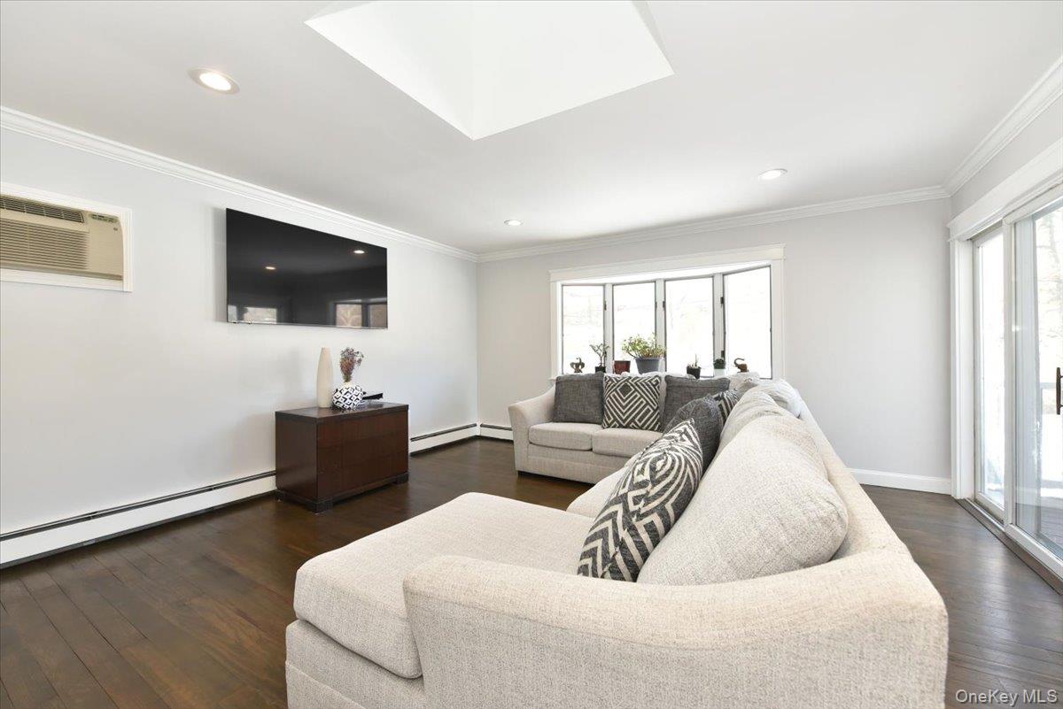 #4 photo, 17 Arnold Drive, Middle Island , NY 11953