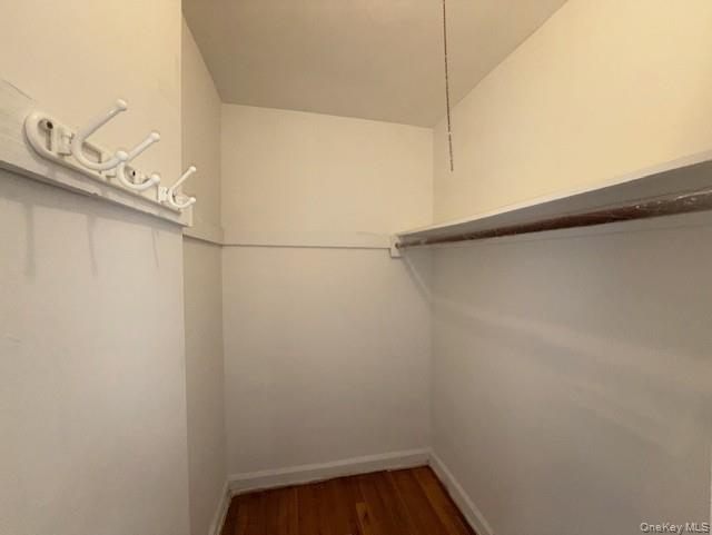 #10 photo, 108-49 63rd Avenue, कुईंस Forest Hills , NY 11375