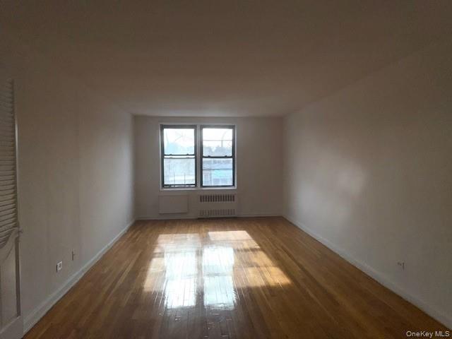 #7 photo, 108-49 63rd Avenue, कुईंस Forest Hills , NY 11375