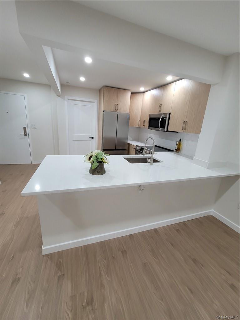 #12 photo, 348 Main Street, New Rochelle , NY 10801