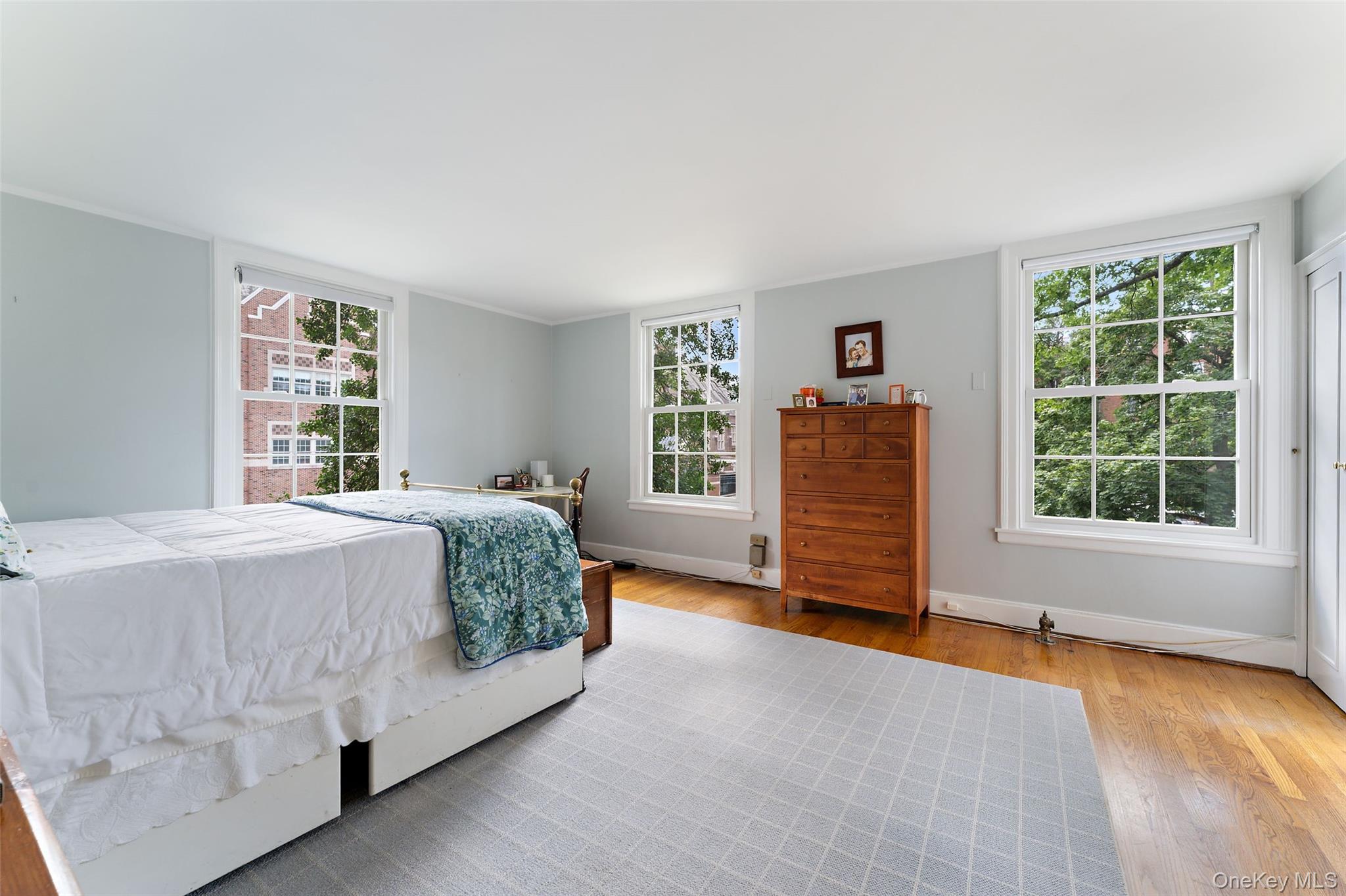 #12 photo, 41 Garden Avenue, ब्रोंक्स Bronxville , NY 10708