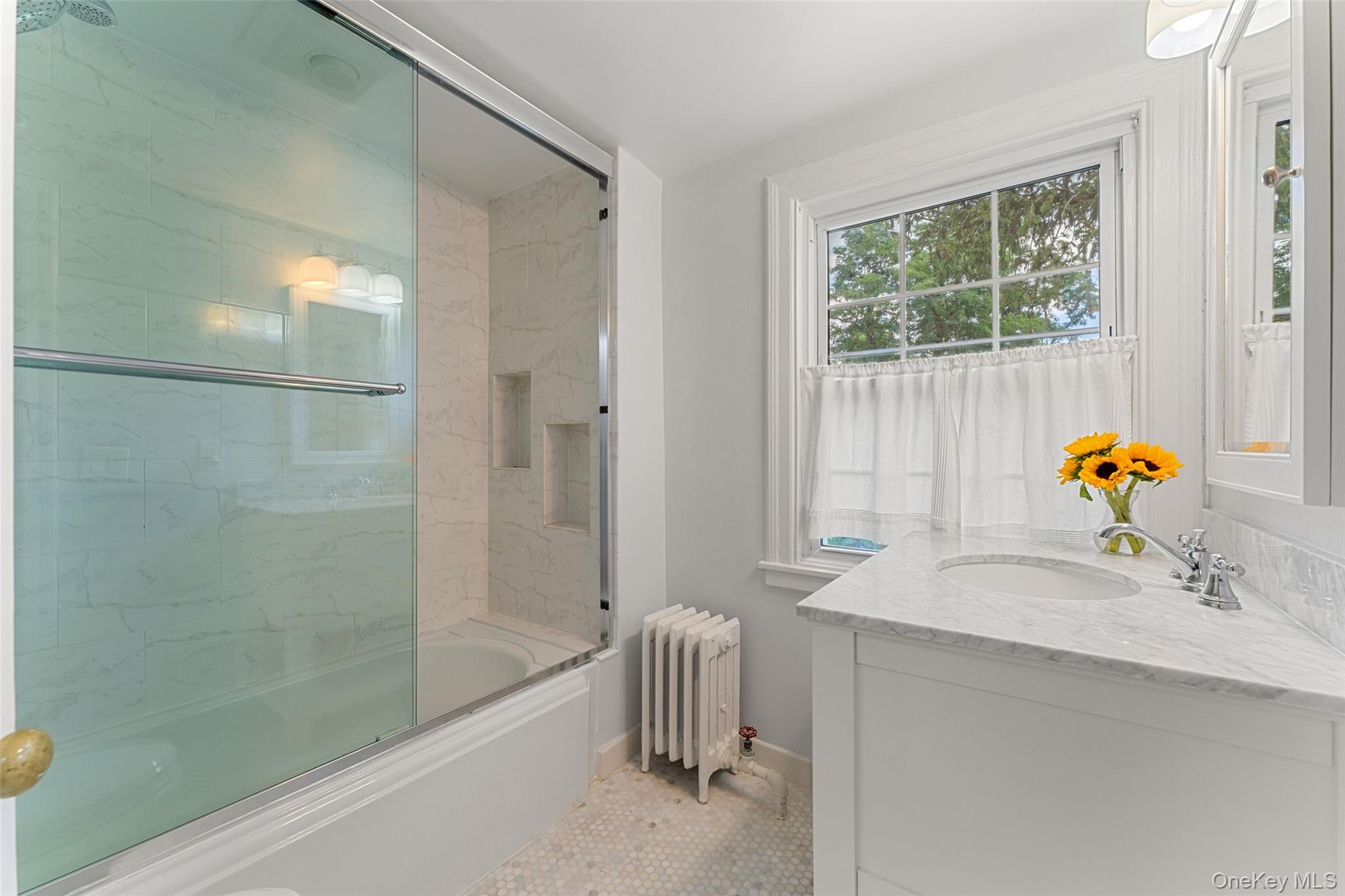 #15 photo, 41 Garden Avenue, ब्रोंक्स Bronxville , NY 10708