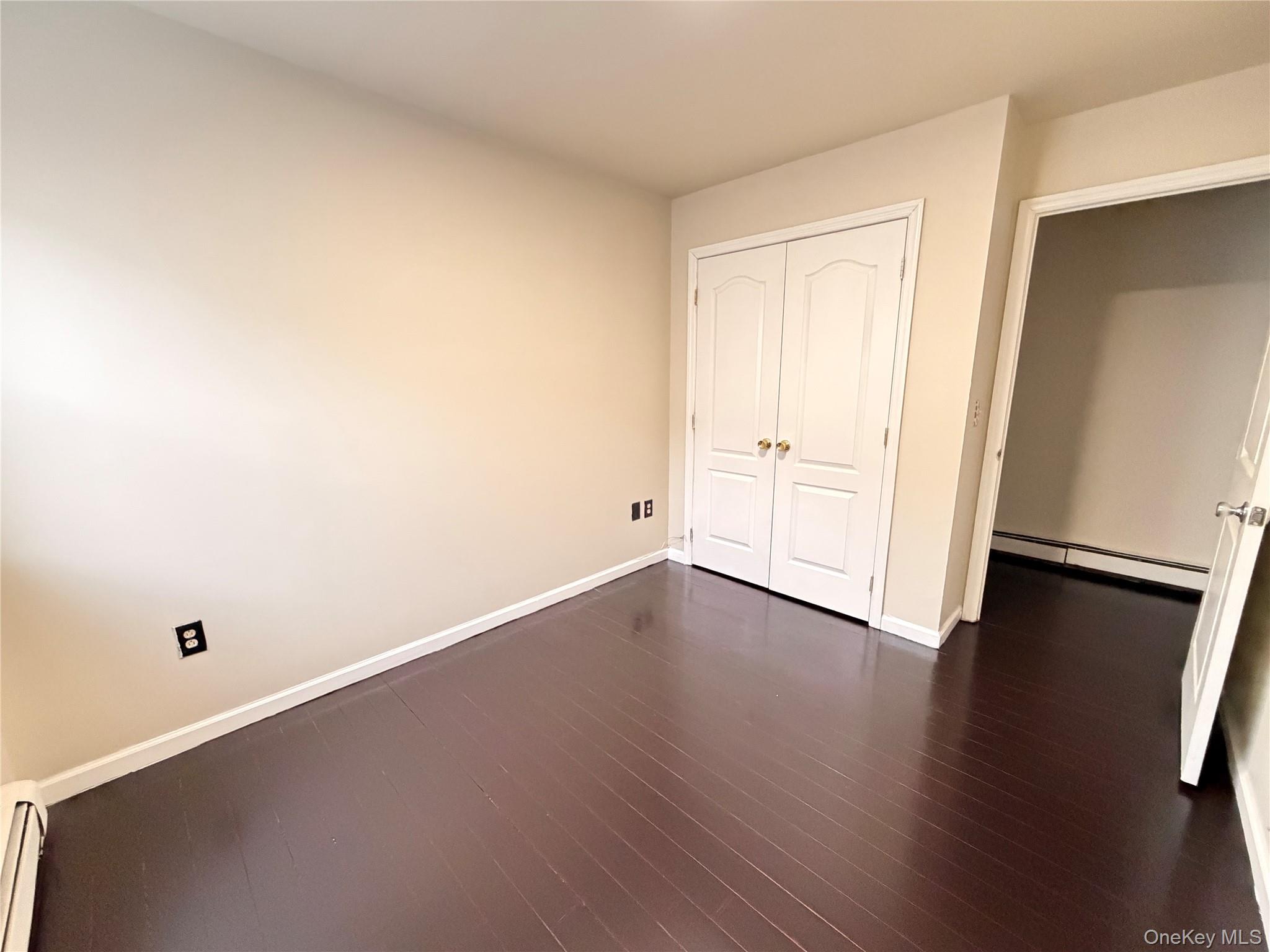 #12 photo, 1907 Arnow Avenue, Бронкс ‖ Bronx , NY 10469