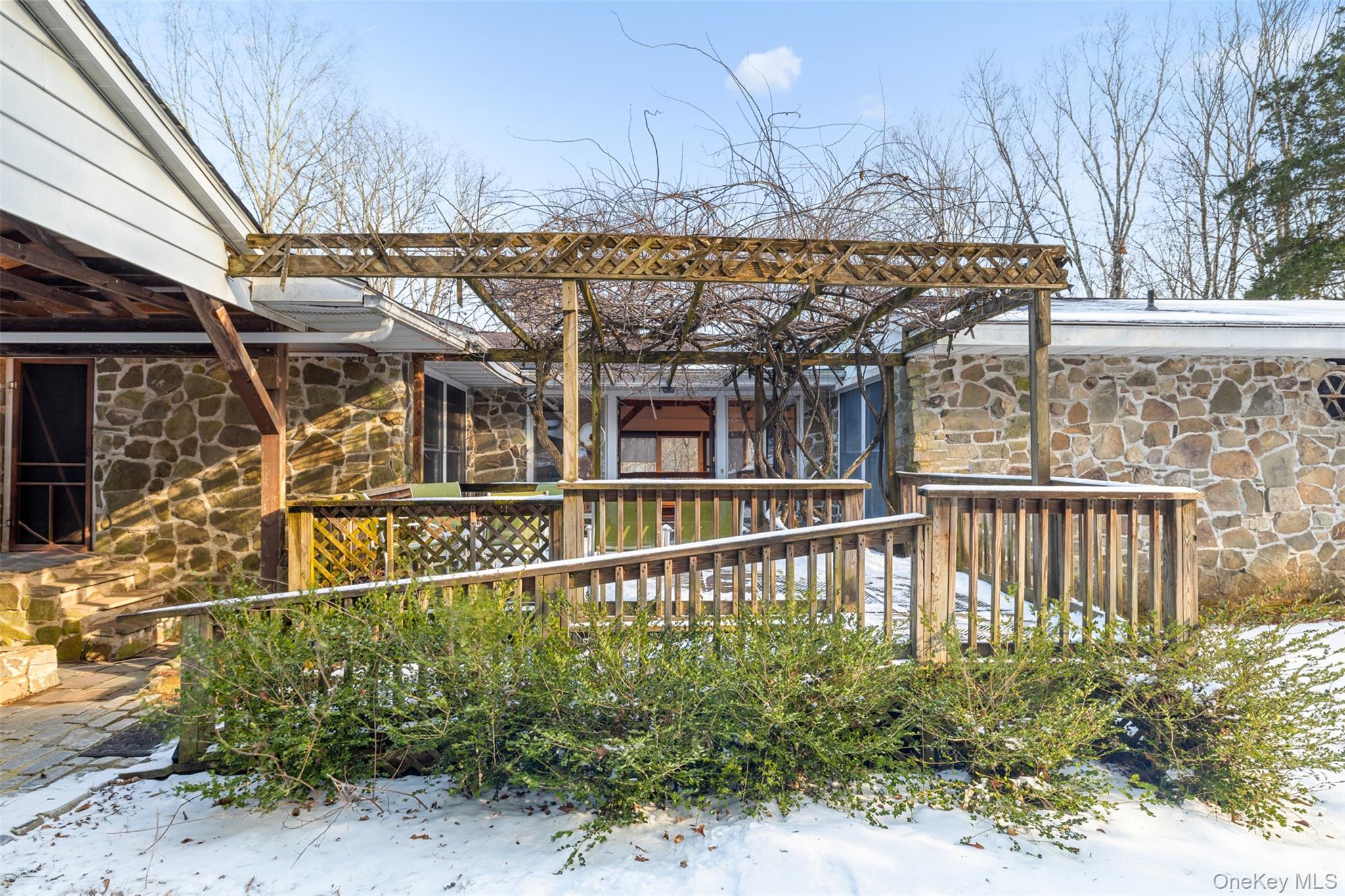 #1 photo, 660 N Chodikee Lake Road, Highland , NY 12528