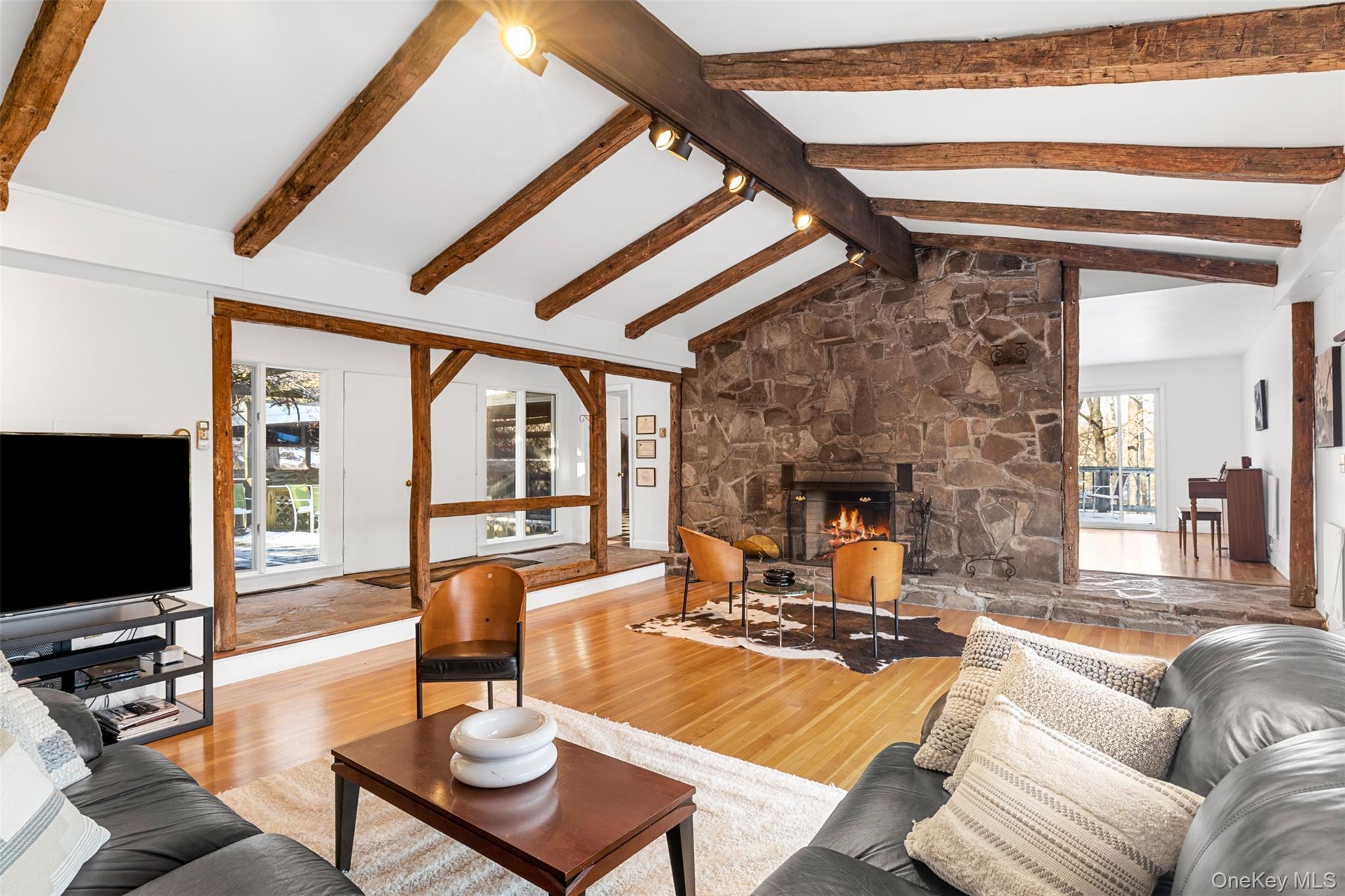 #10 photo, 660 N Chodikee Lake Road, Highland , NY 12528