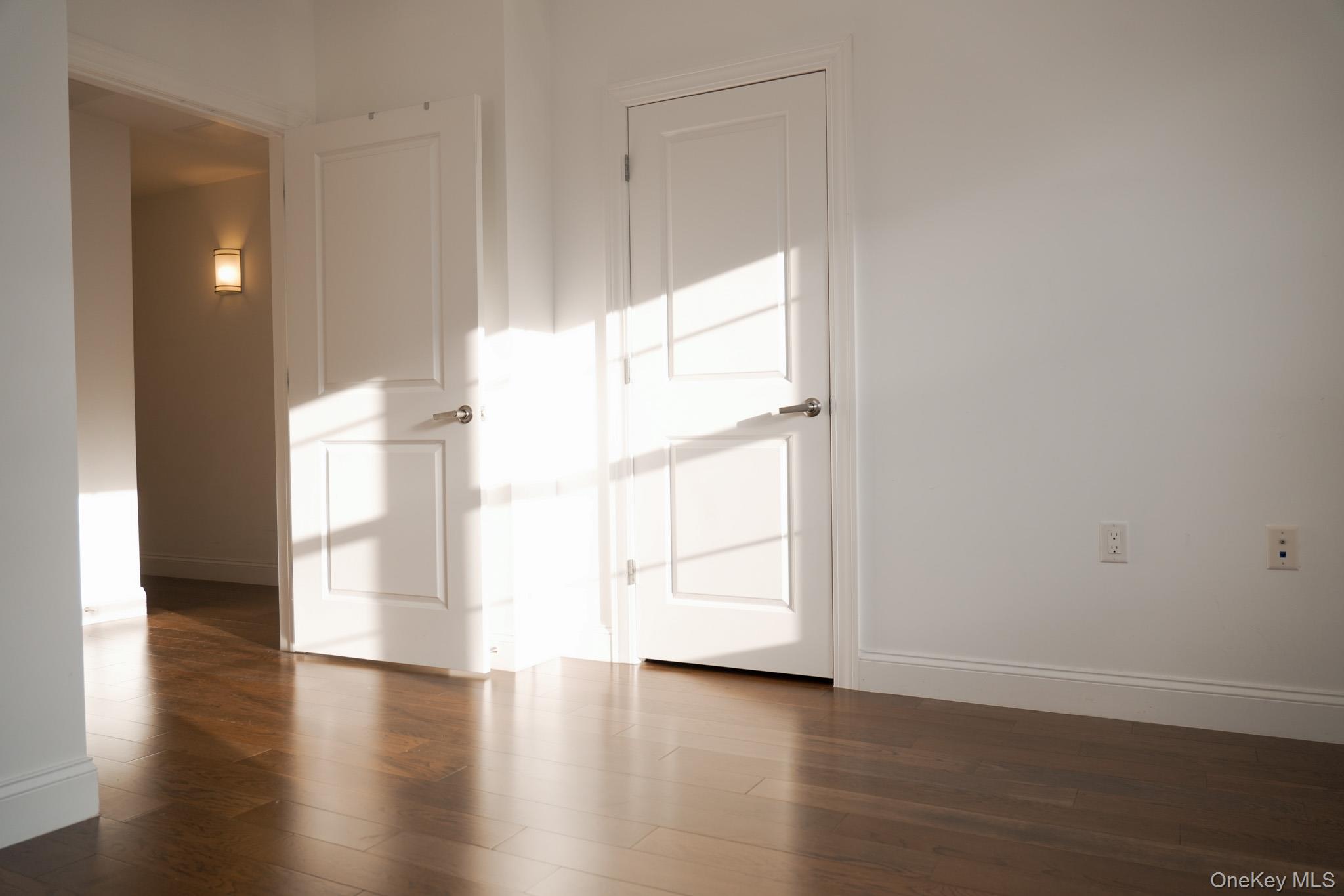 #14 photo, 10 Byron Place, Larchmont , NY 10538