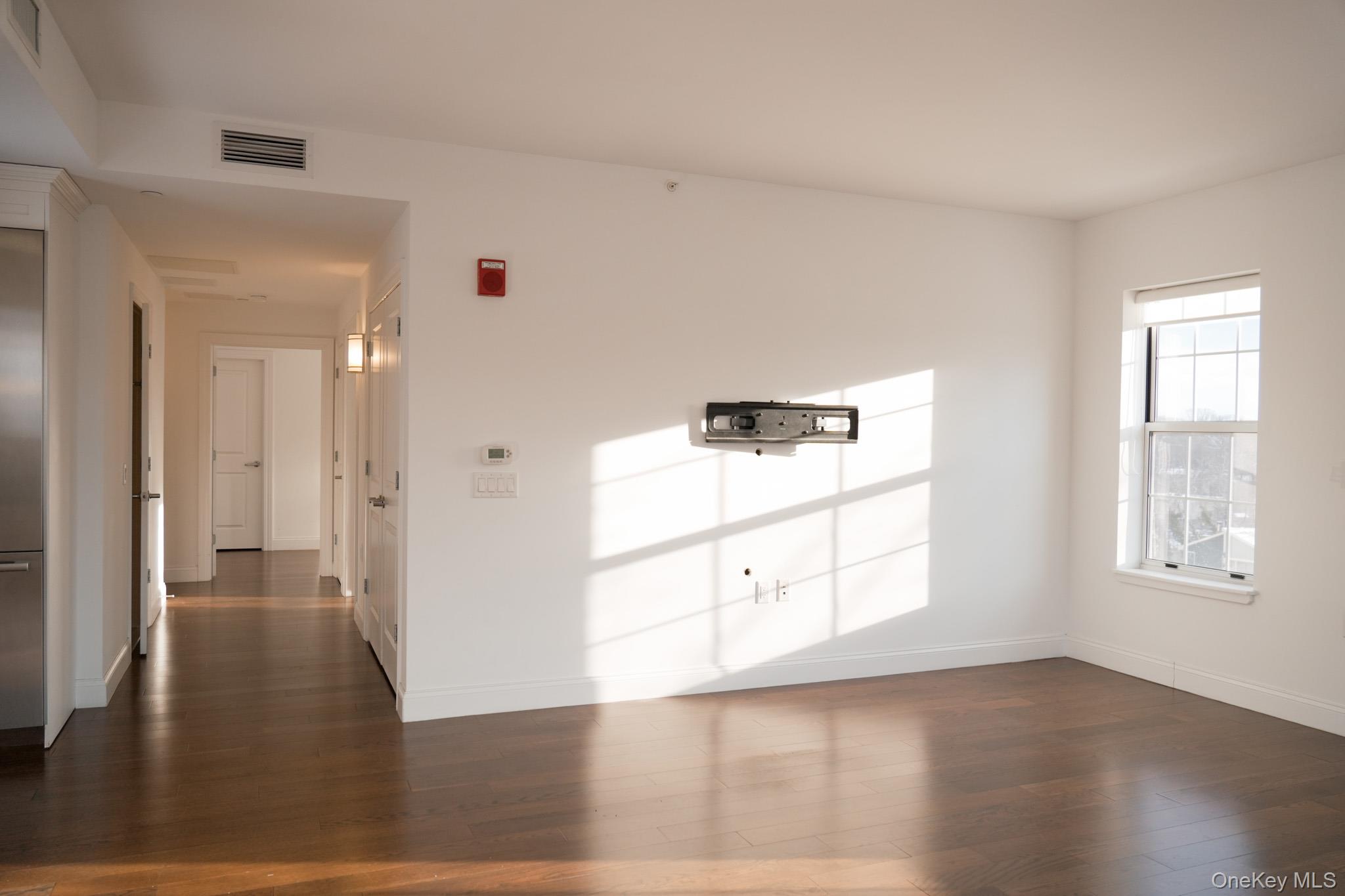 #15 photo, 10 Byron Place, Larchmont , NY 10538