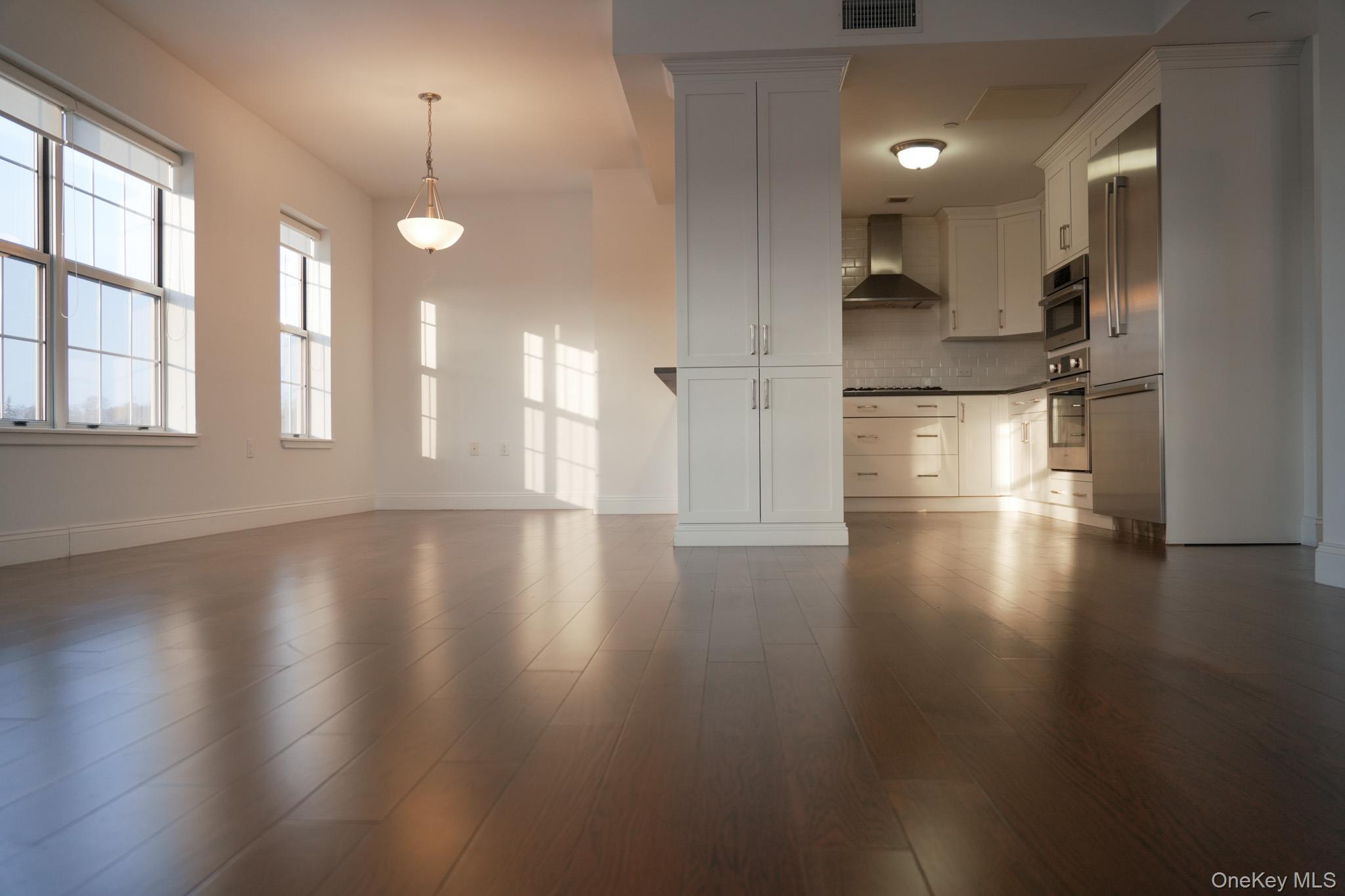 #16 photo, 10 Byron Place, Larchmont , NY 10538