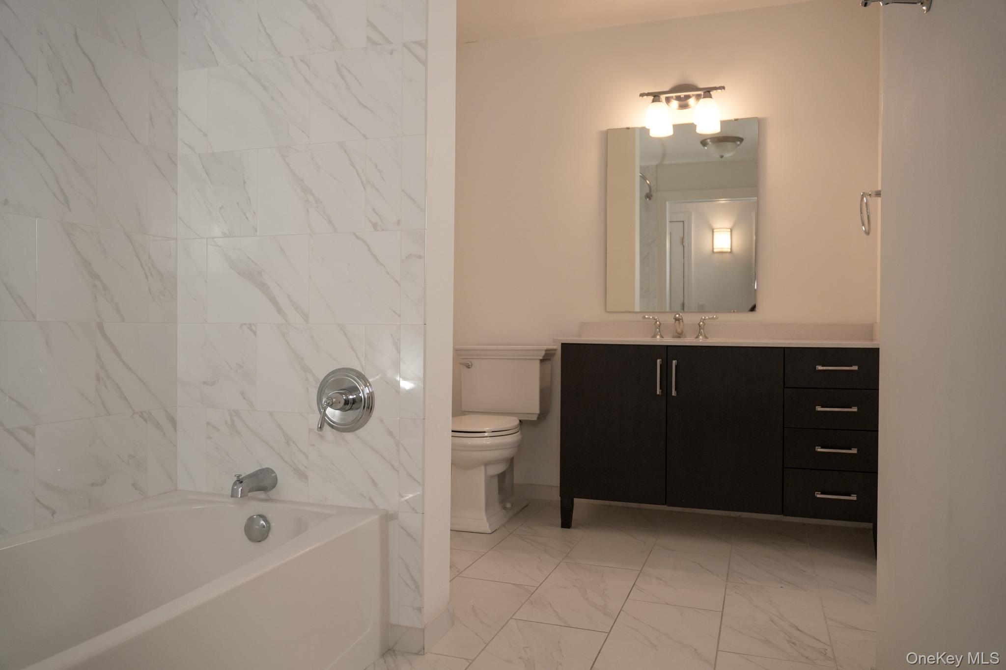 #18 photo, 10 Byron Place, Larchmont , NY 10538