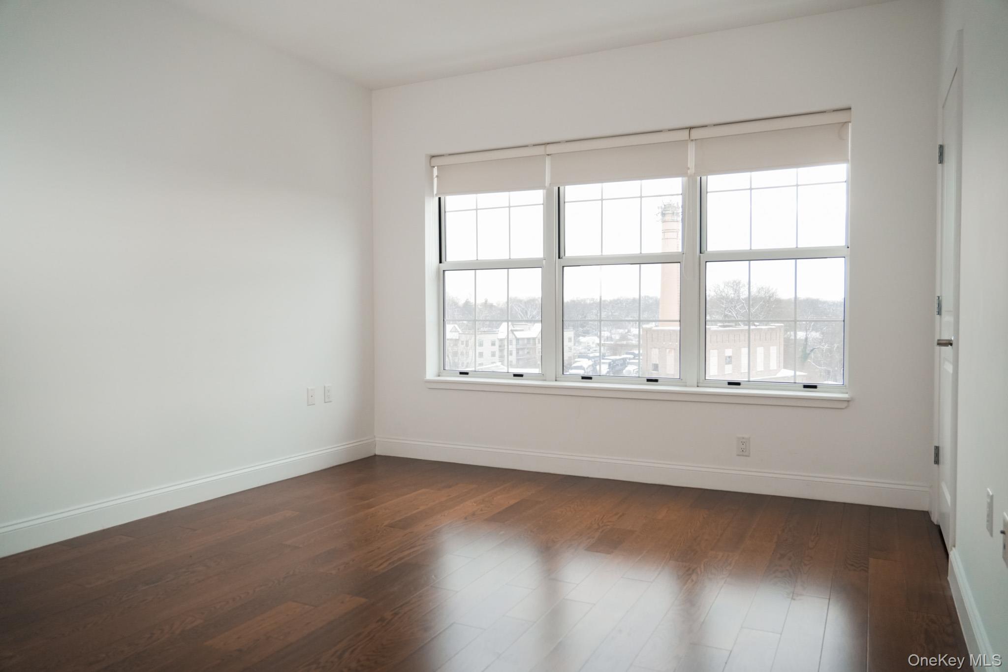 #6 photo, 10 Byron Place, Larchmont , NY 10538