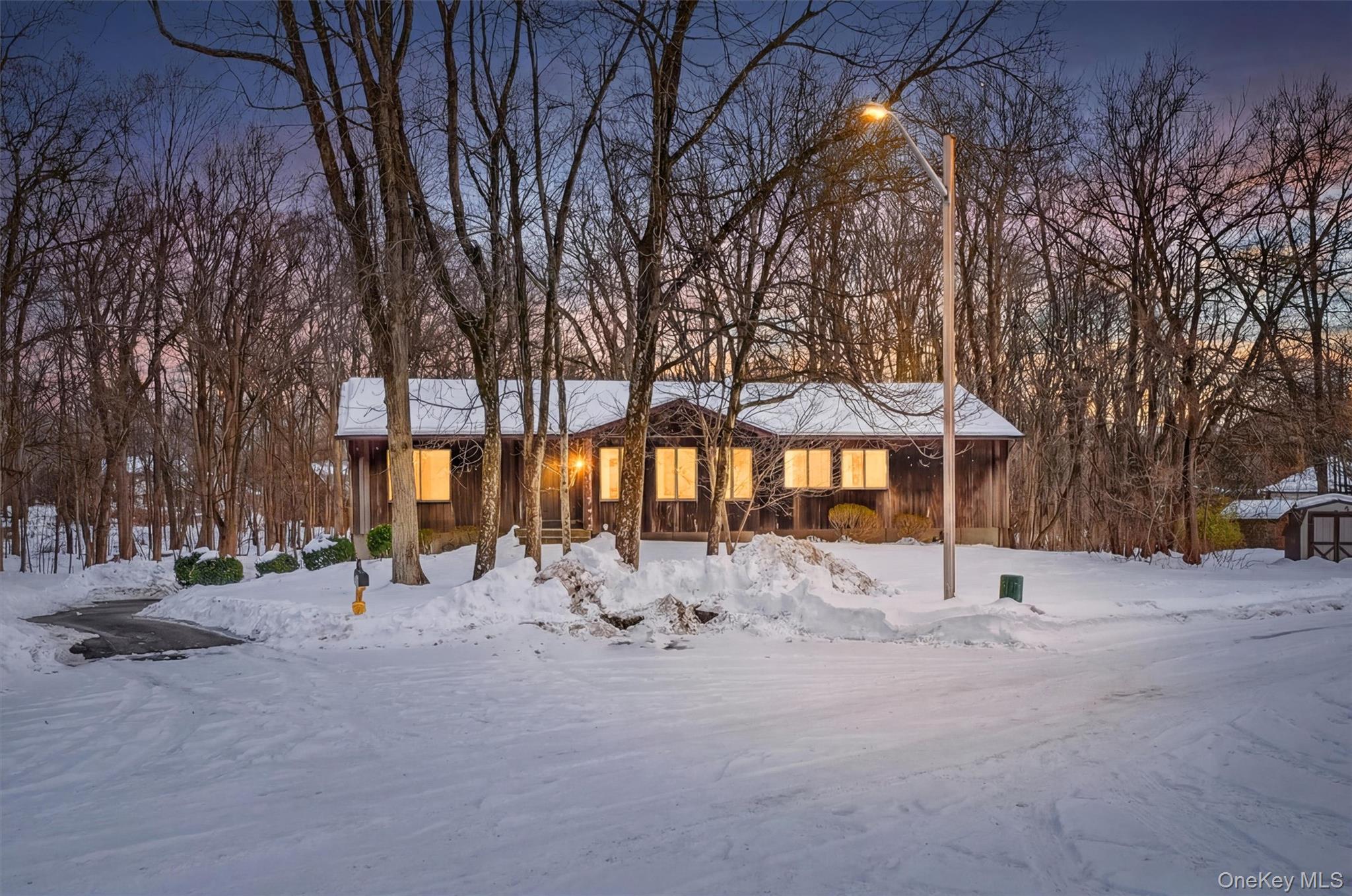 #1 photo, 6 Pelham Court, Nanuet , NY 10954