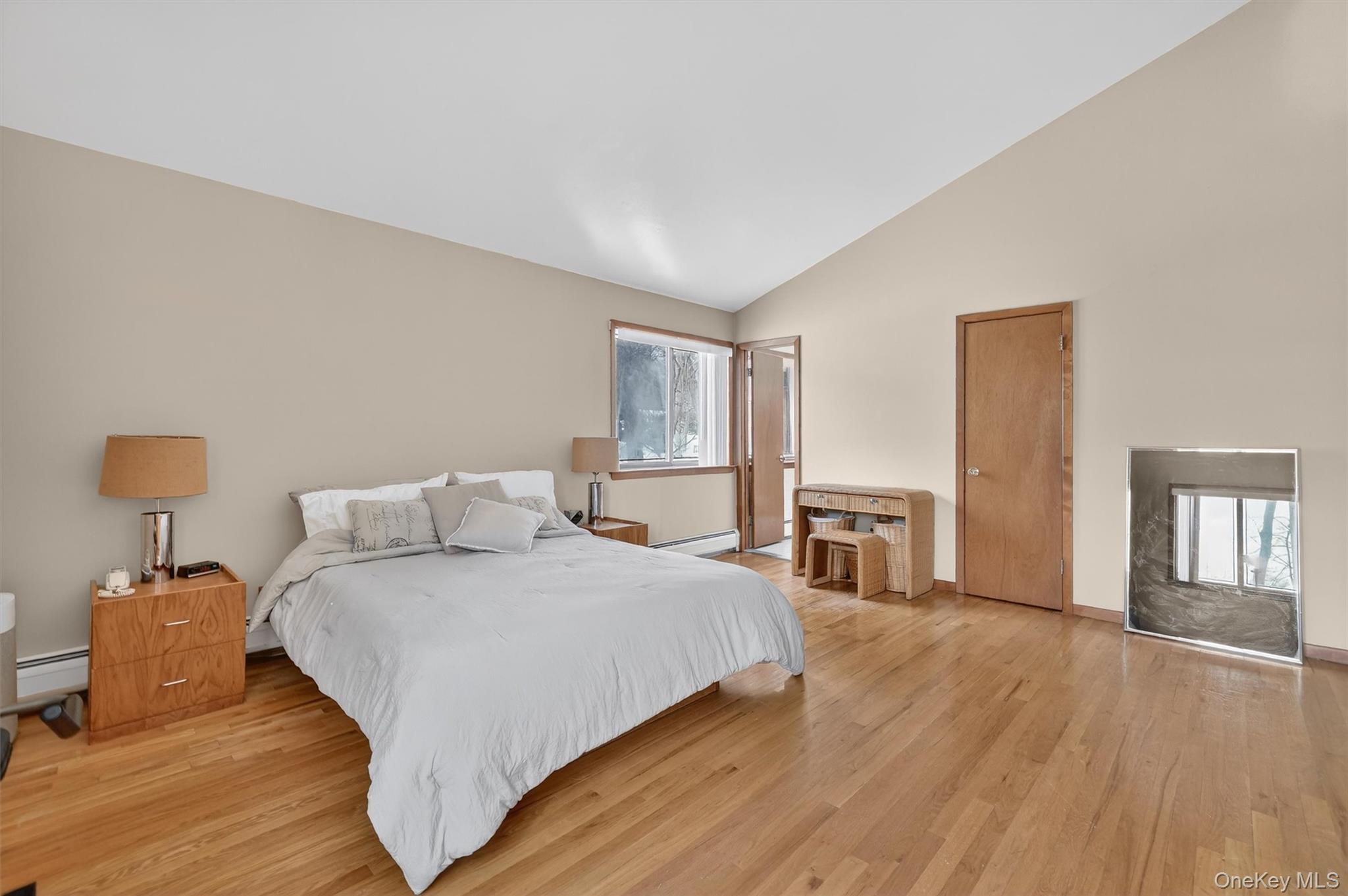 #10 photo, 6 Pelham Court, Nanuet , NY 10954