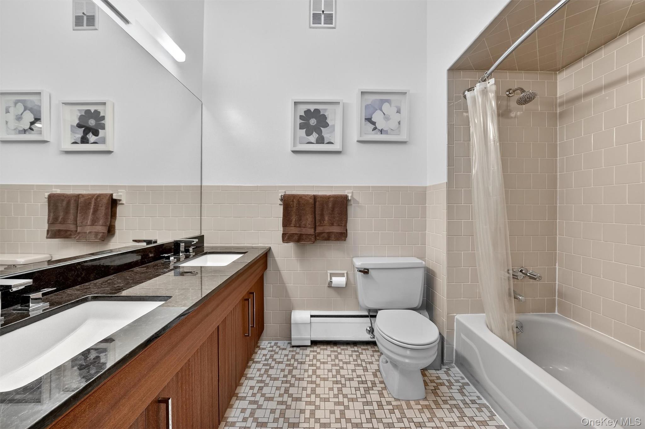 #16 photo, 6 Pelham Court, Nanuet , NY 10954