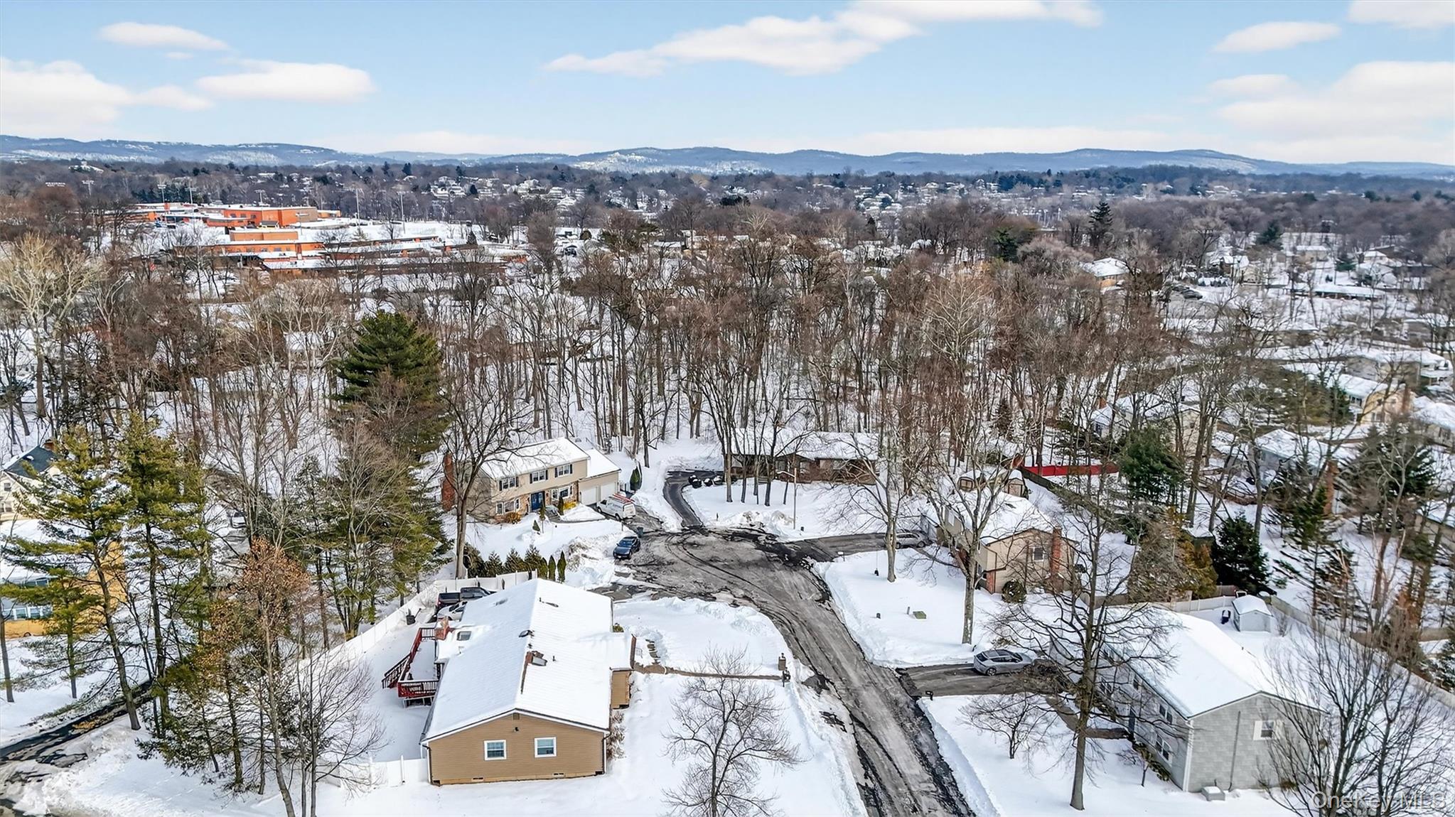 #2 photo, 6 Pelham Court, Nanuet , NY 10954