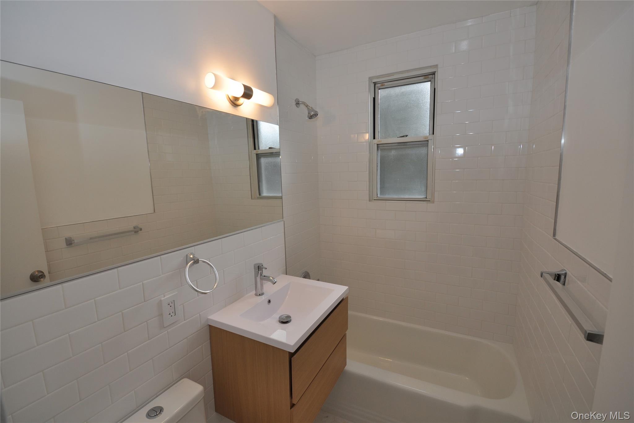 #19 photo, 329 Palmer Terrace, Mamaroneck , NY 10543